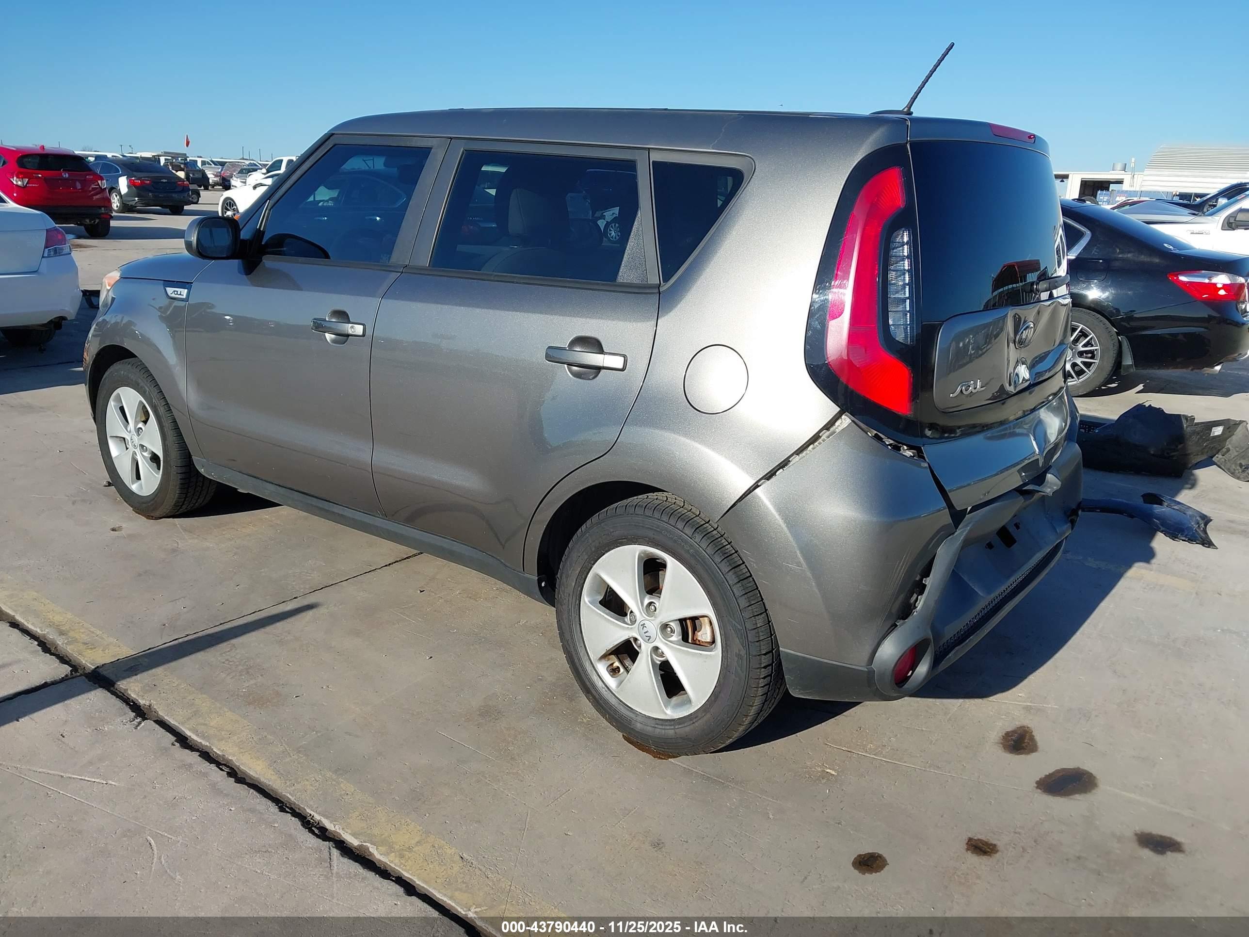 KIA SOUL image 3