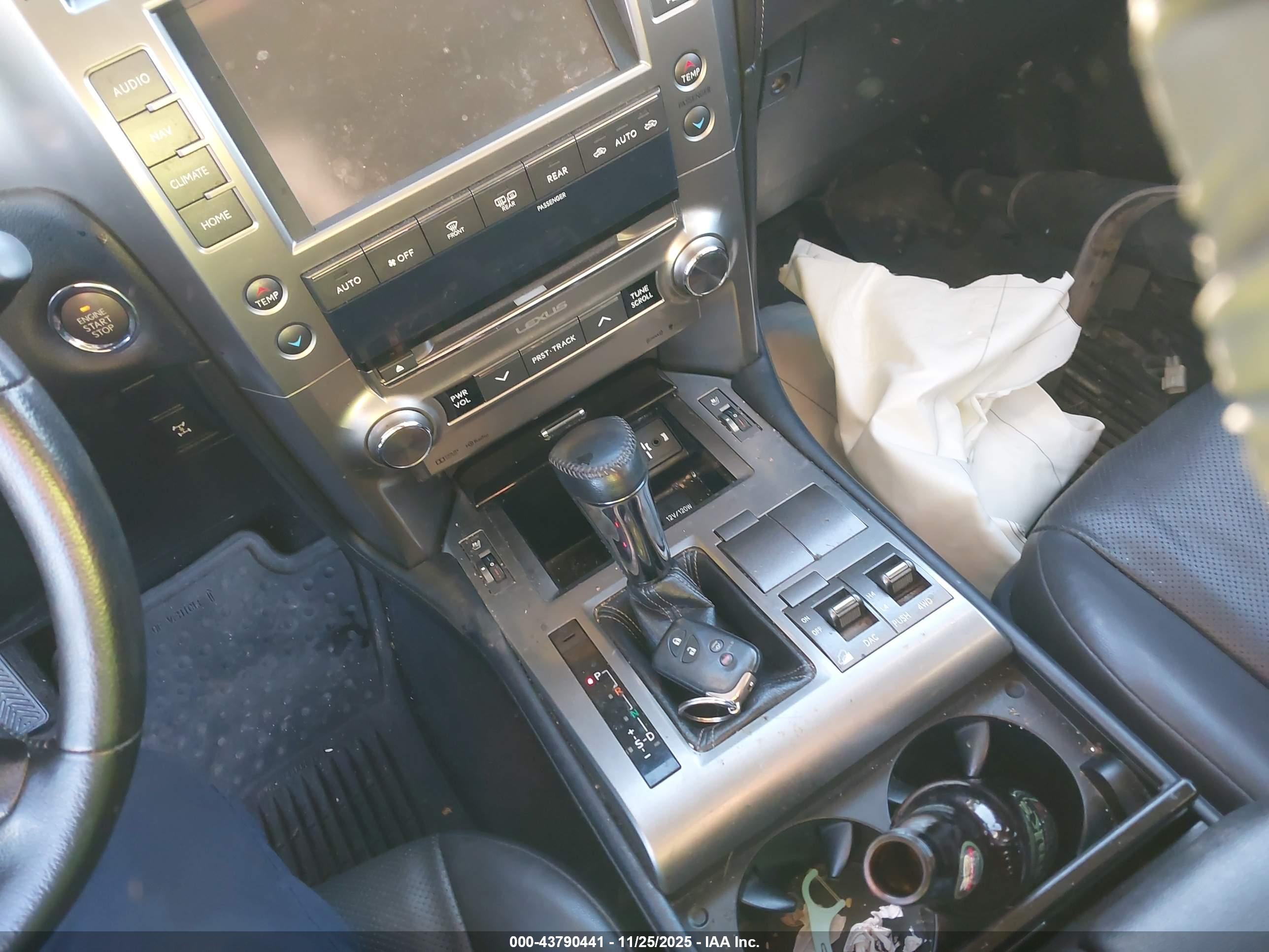 LEXUS GX image 11