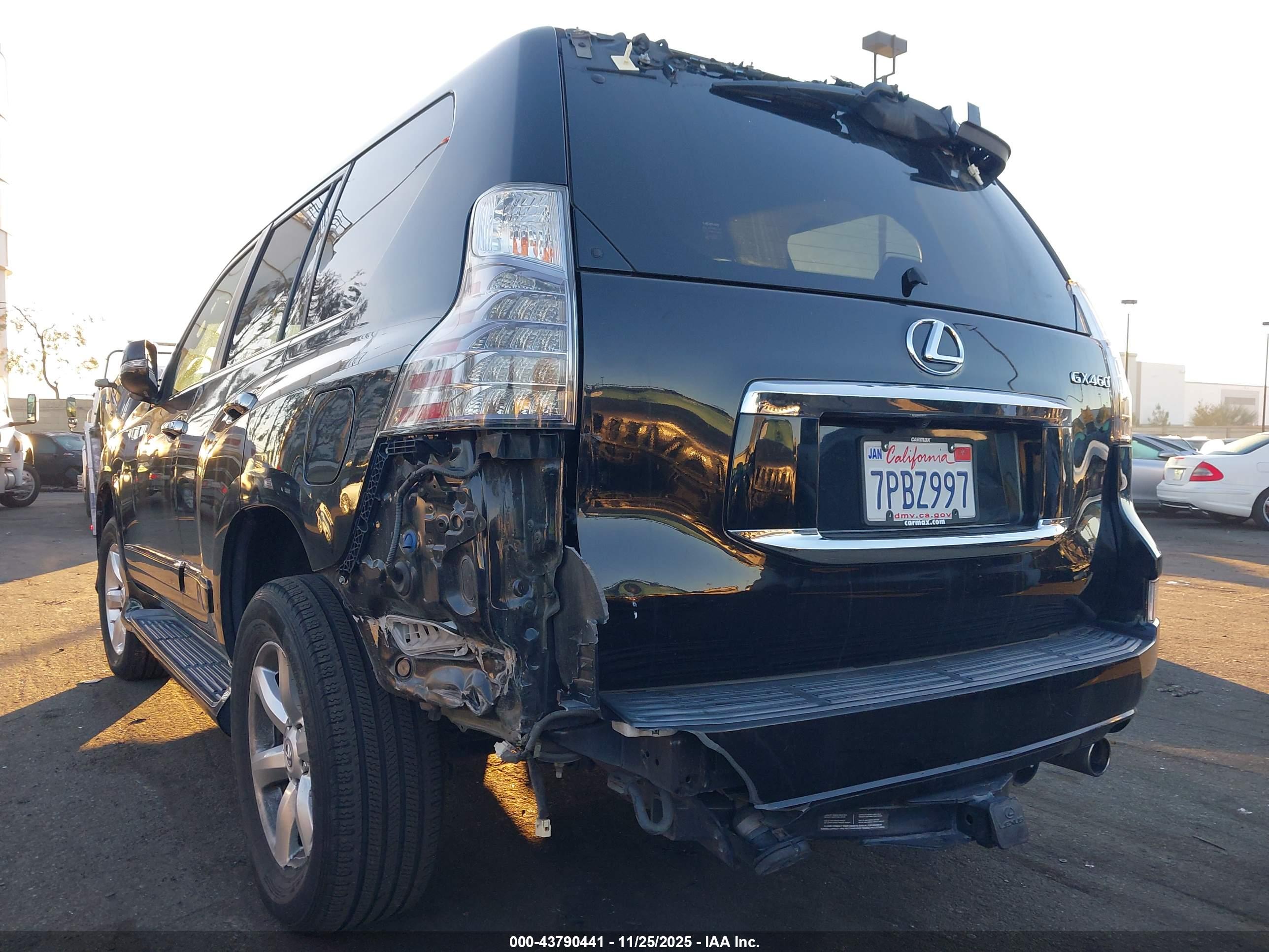 LEXUS GX image 6