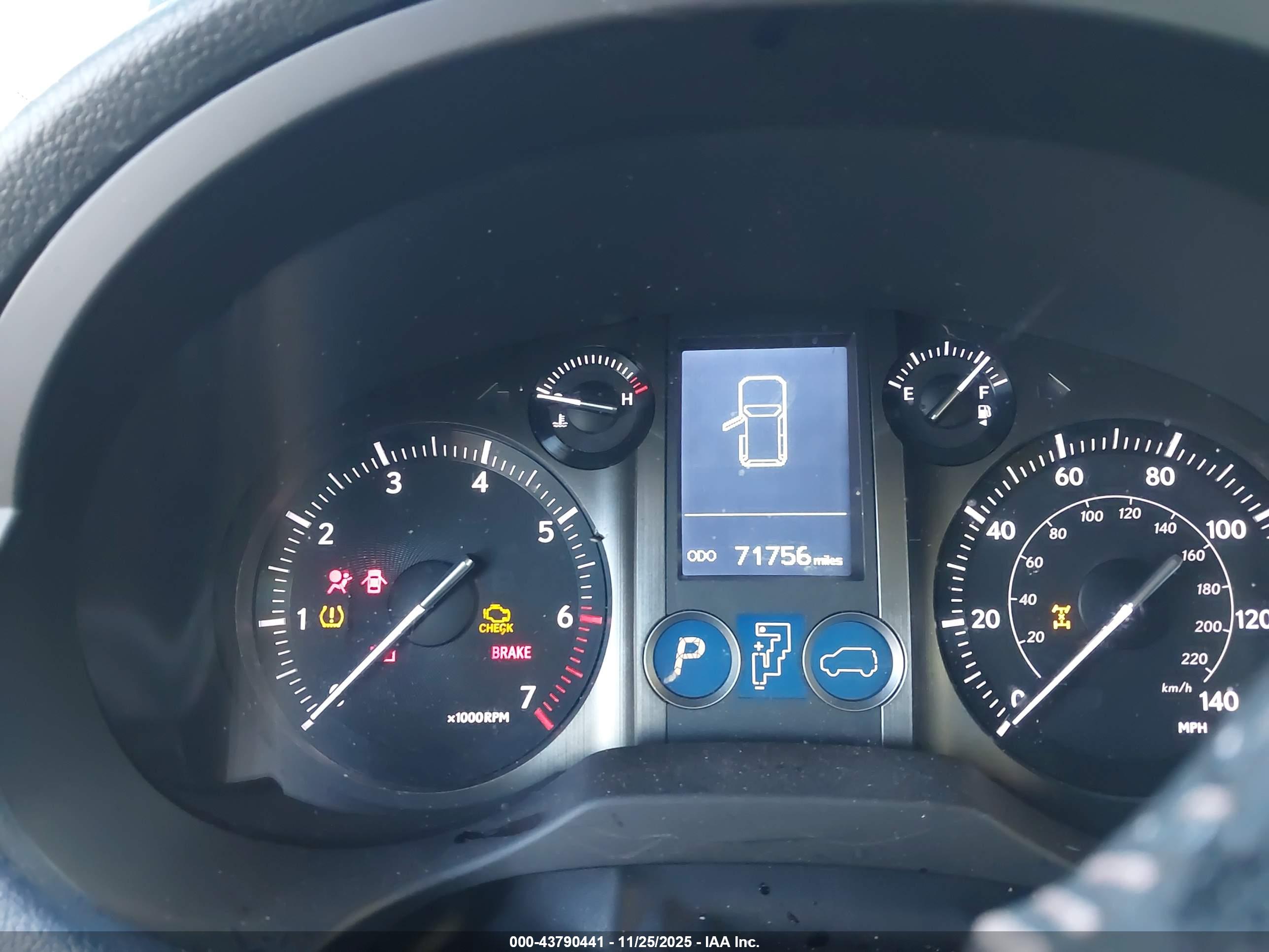 LEXUS GX image 7