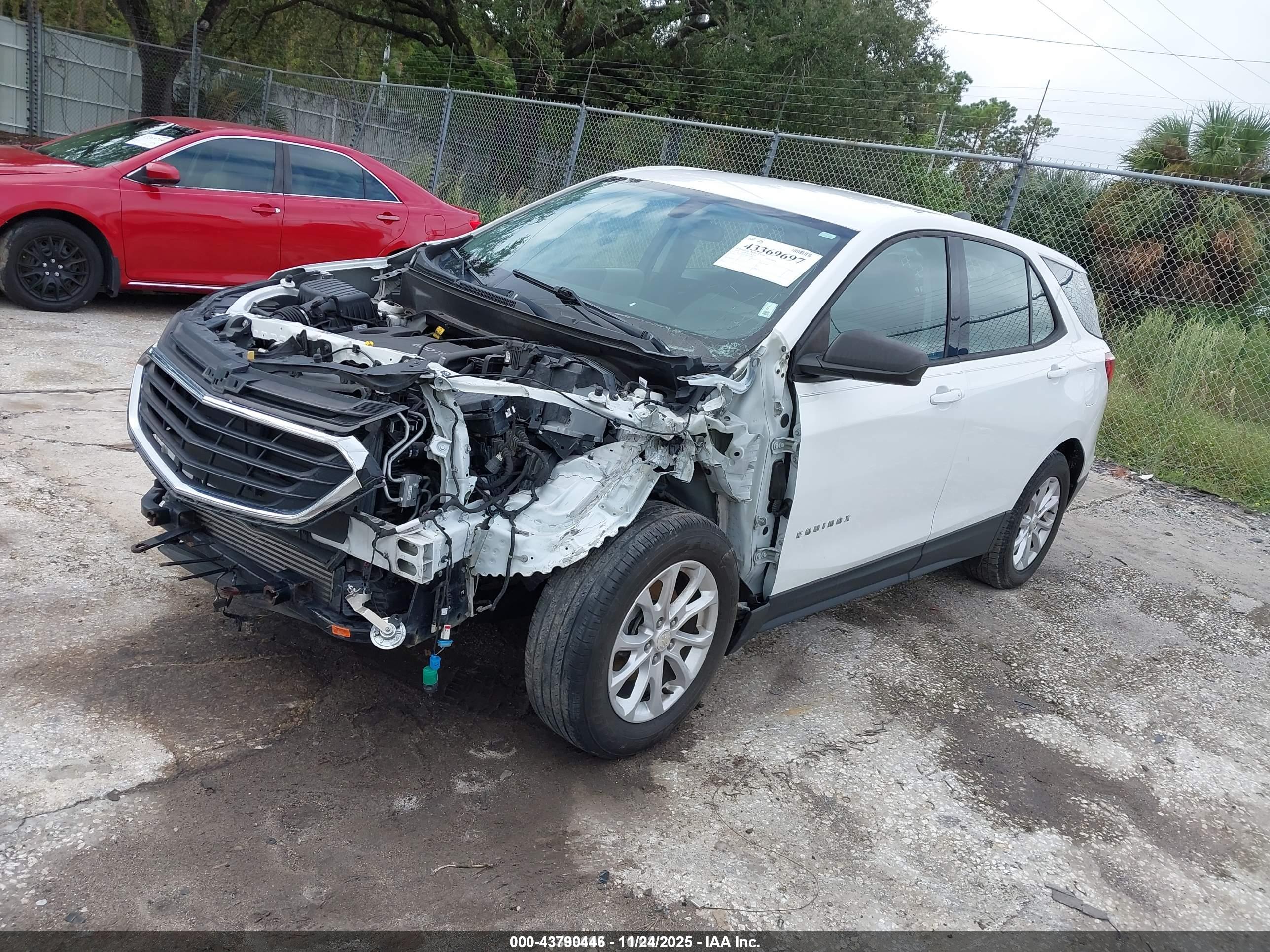 CHEVROLET EQUINOX image 2