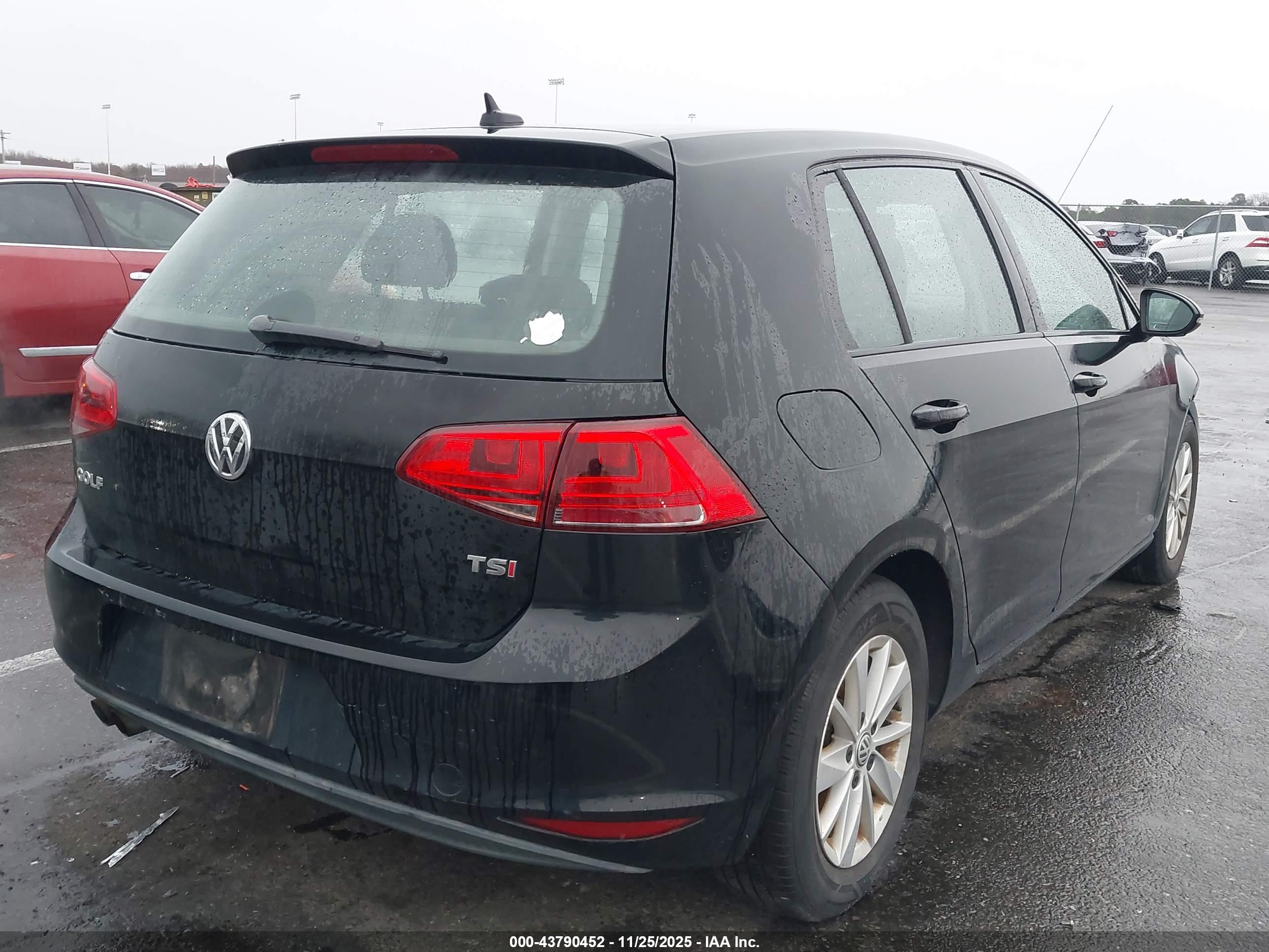 VOLKSWAGEN GOLF image 4