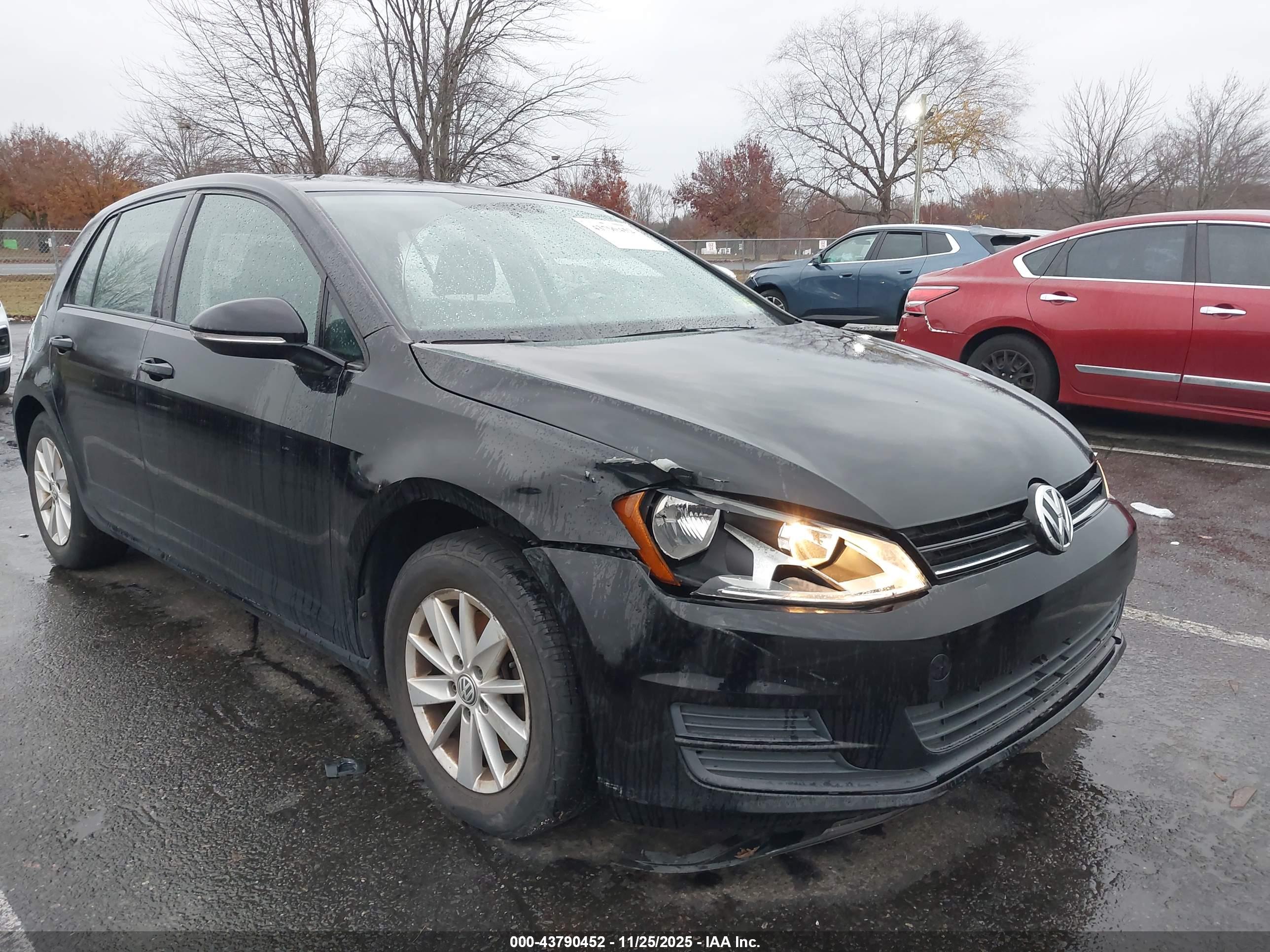 VOLKSWAGEN GOLF image 6