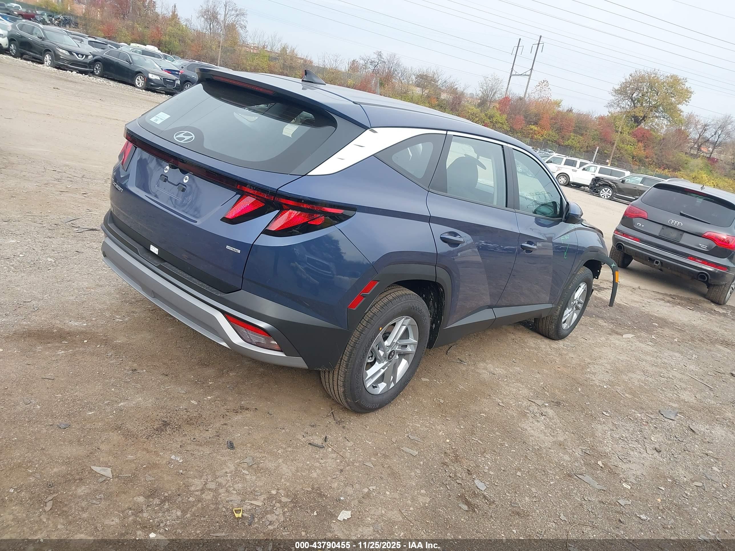 HYUNDAI TUCSON image 4