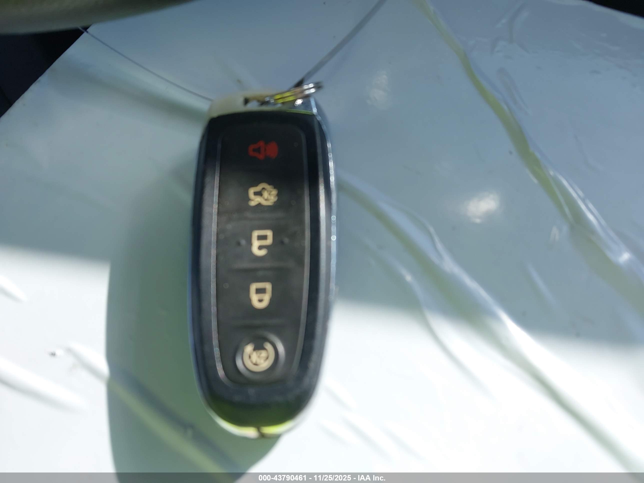 FORD FLEX image 11