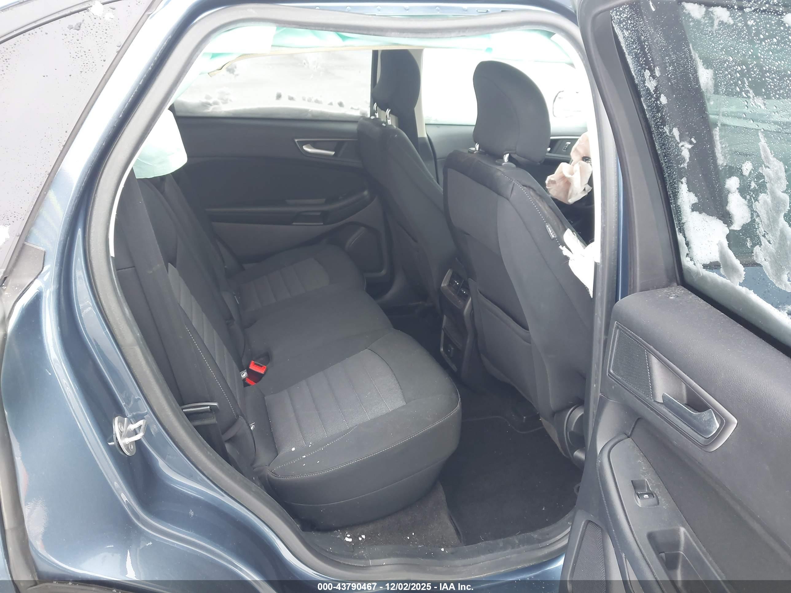 FORD EDGE image 8