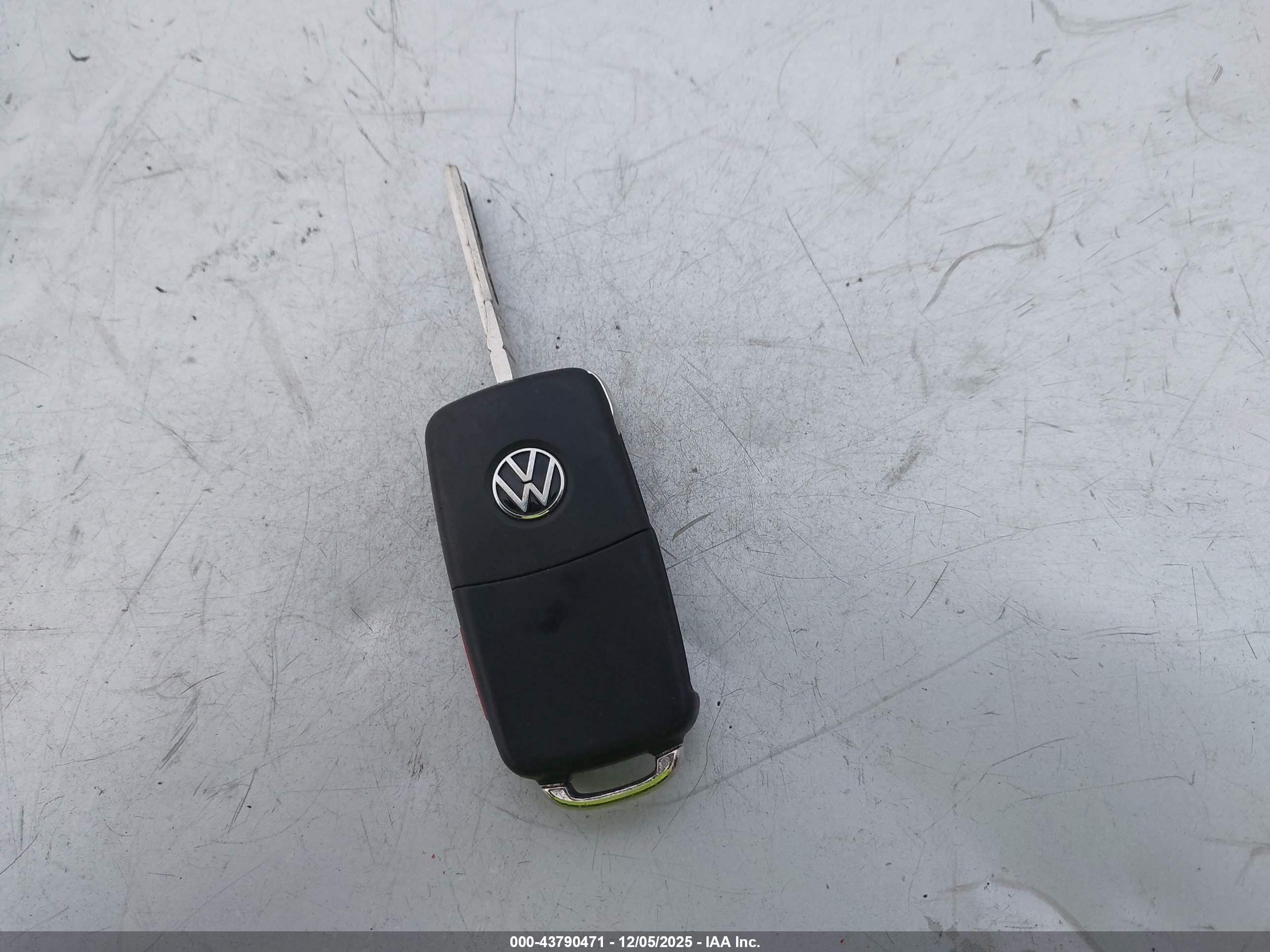 VOLKSWAGEN JETTA image 11