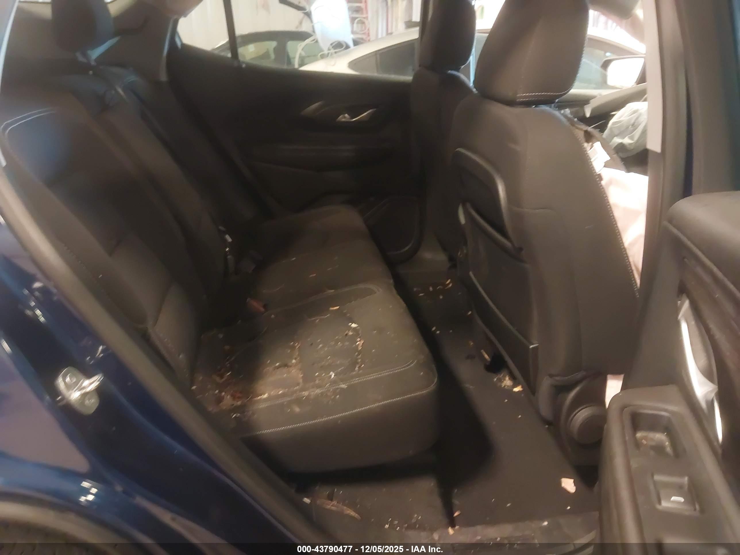 GMC TERRAIN image 8