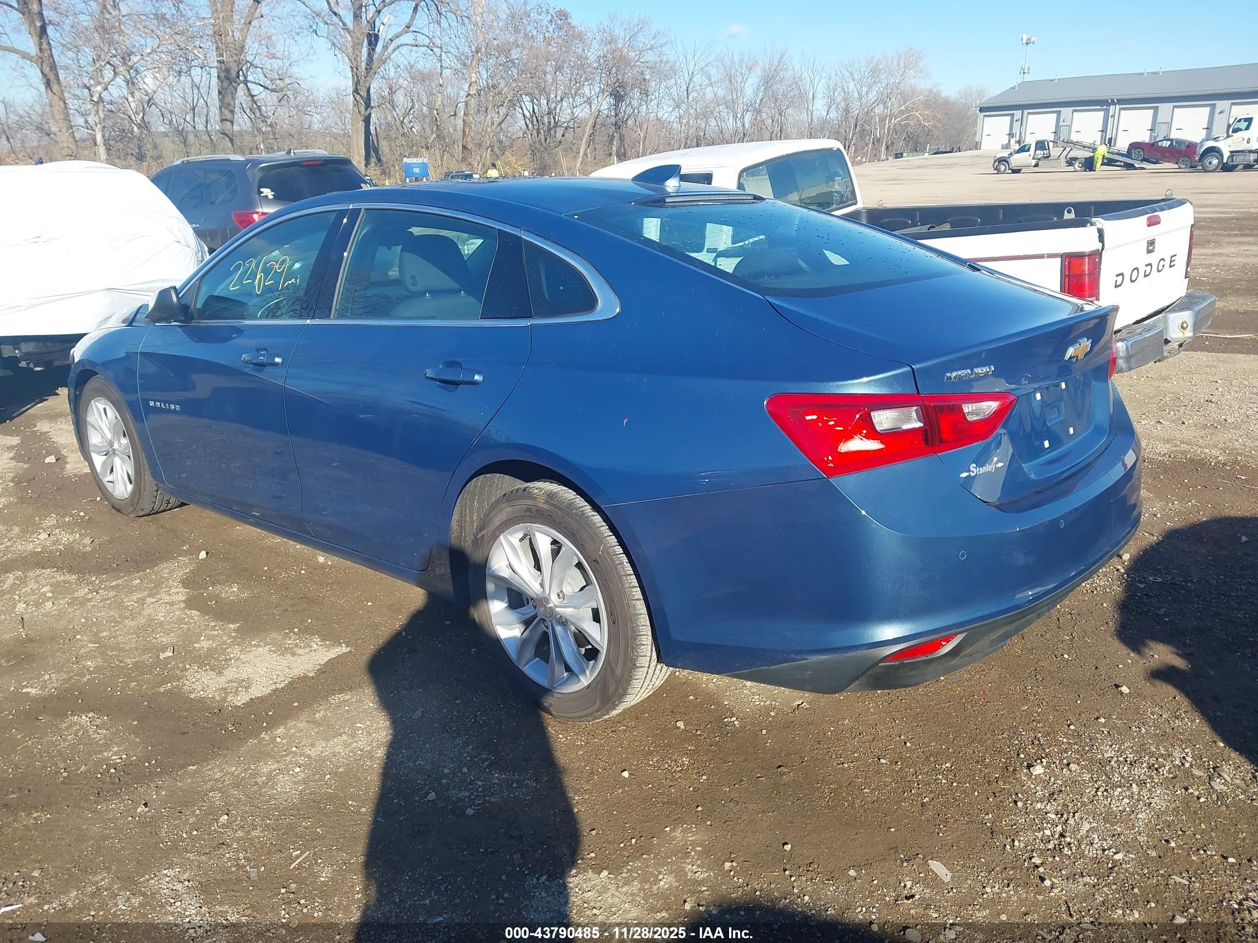 CHEVROLET MALIBU image 3