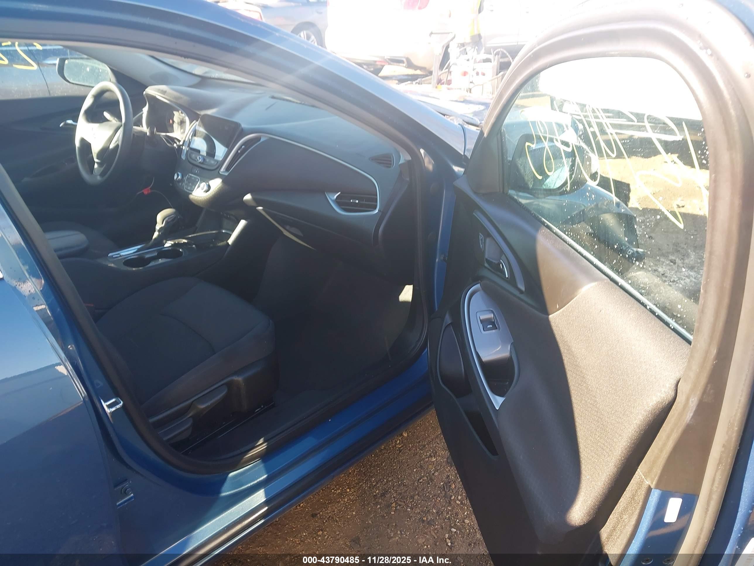 CHEVROLET MALIBU image 5