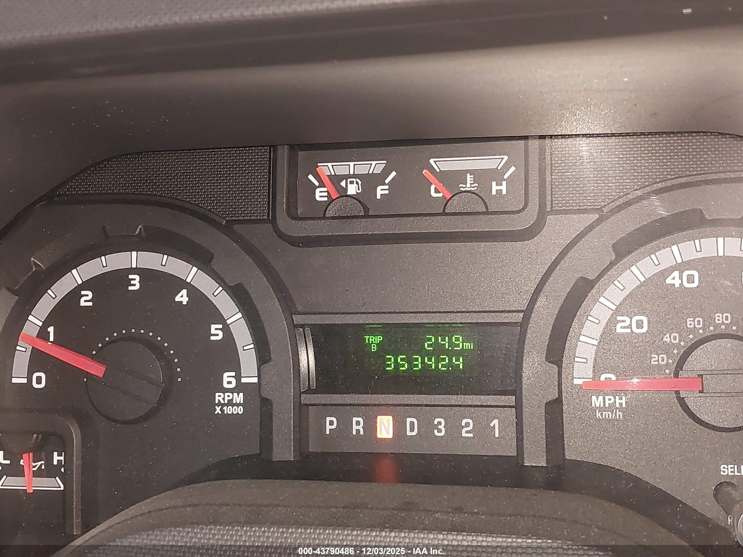 FORD E-350 image 6