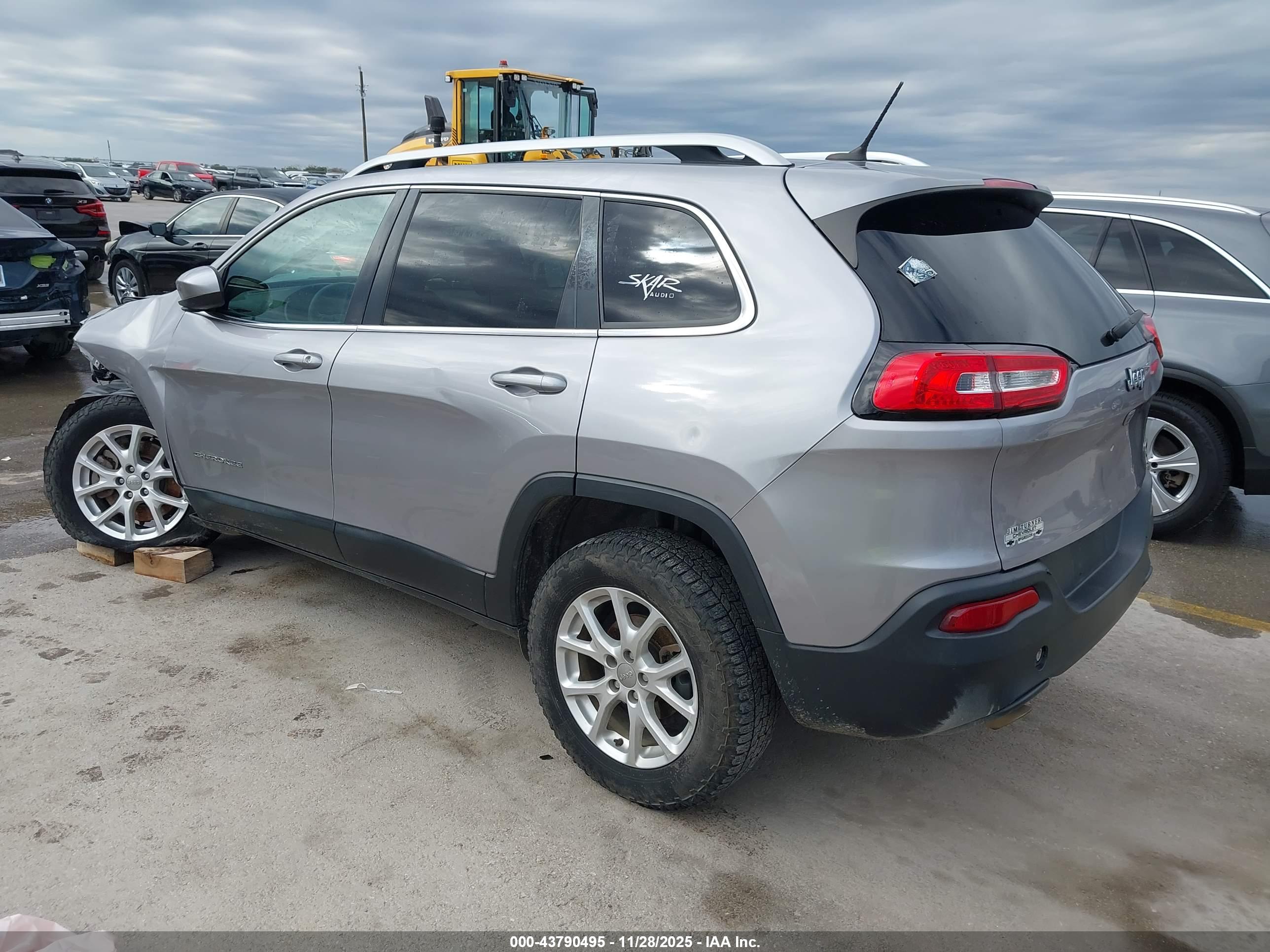 JEEP CHEROKEE image 3