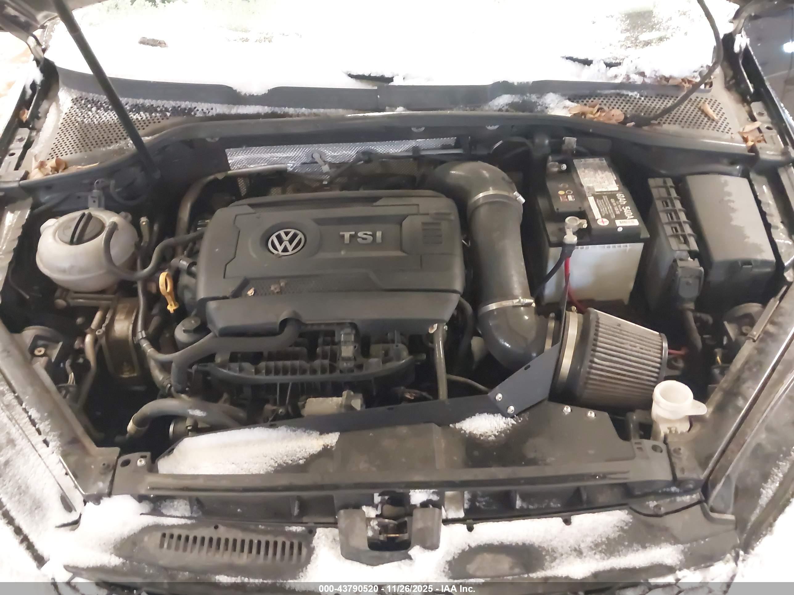 VOLKSWAGEN GOLF image 10