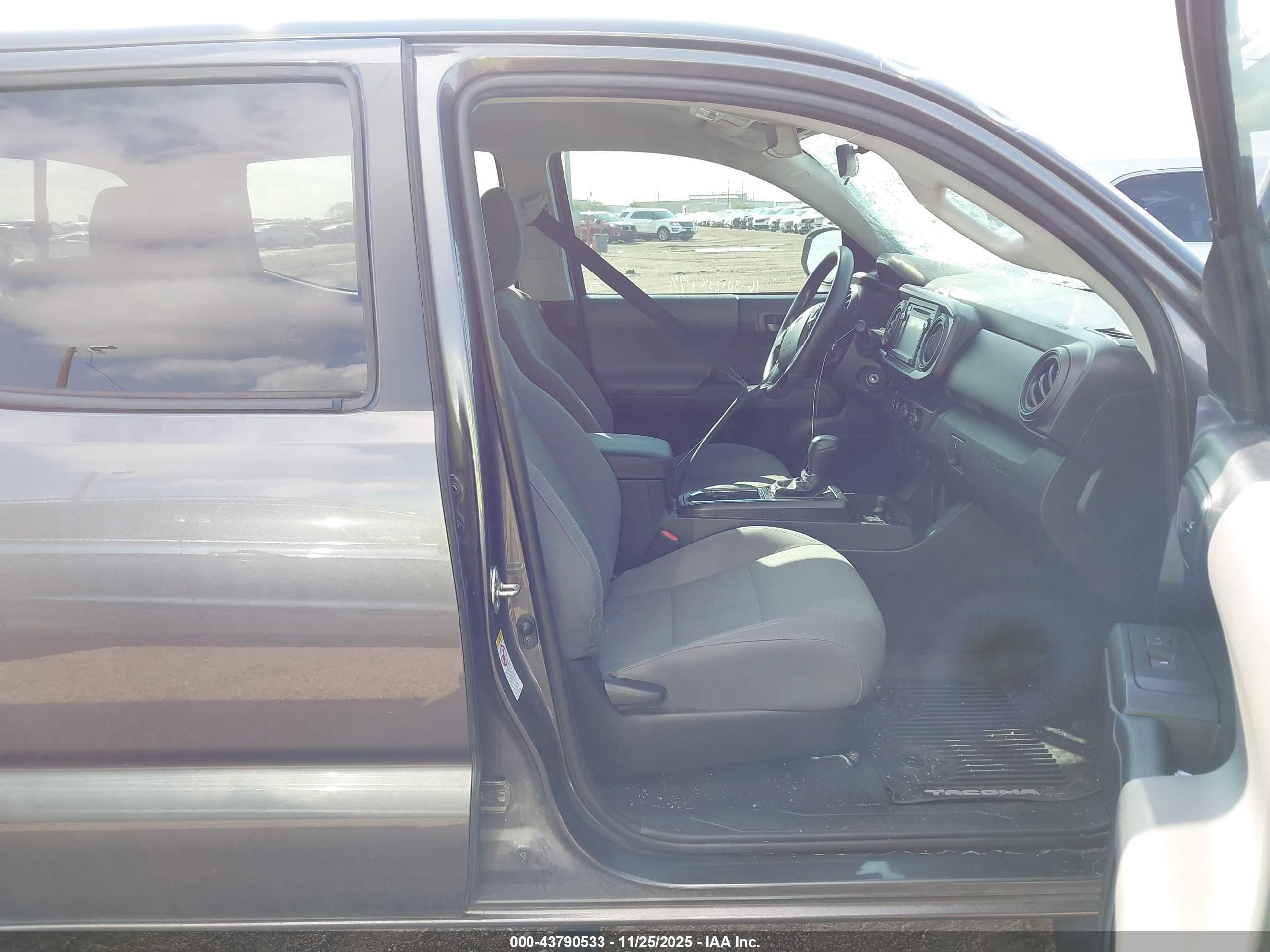 TOYOTA TACOMA image 5