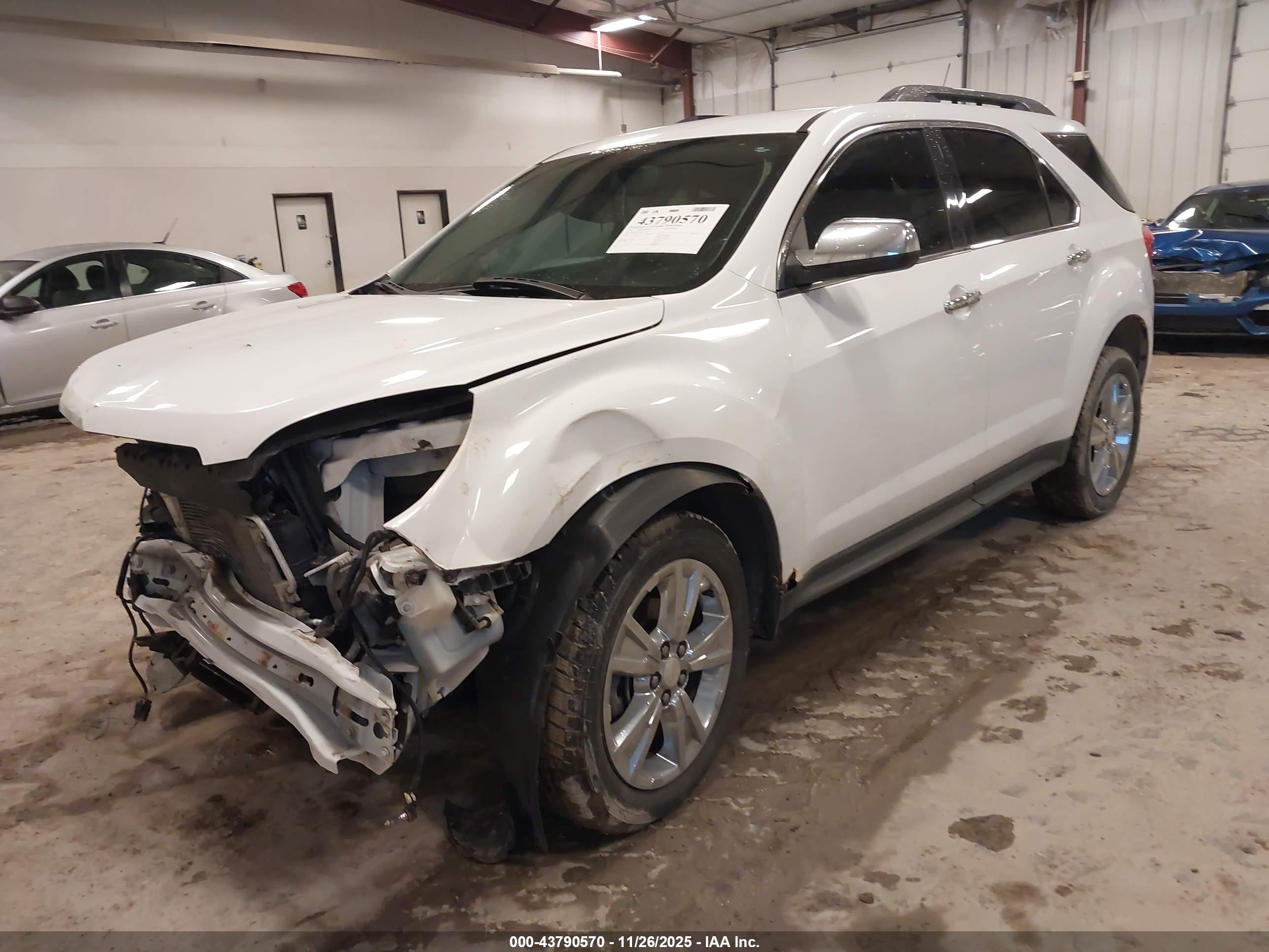 CHEVROLET EQUINOX image 2