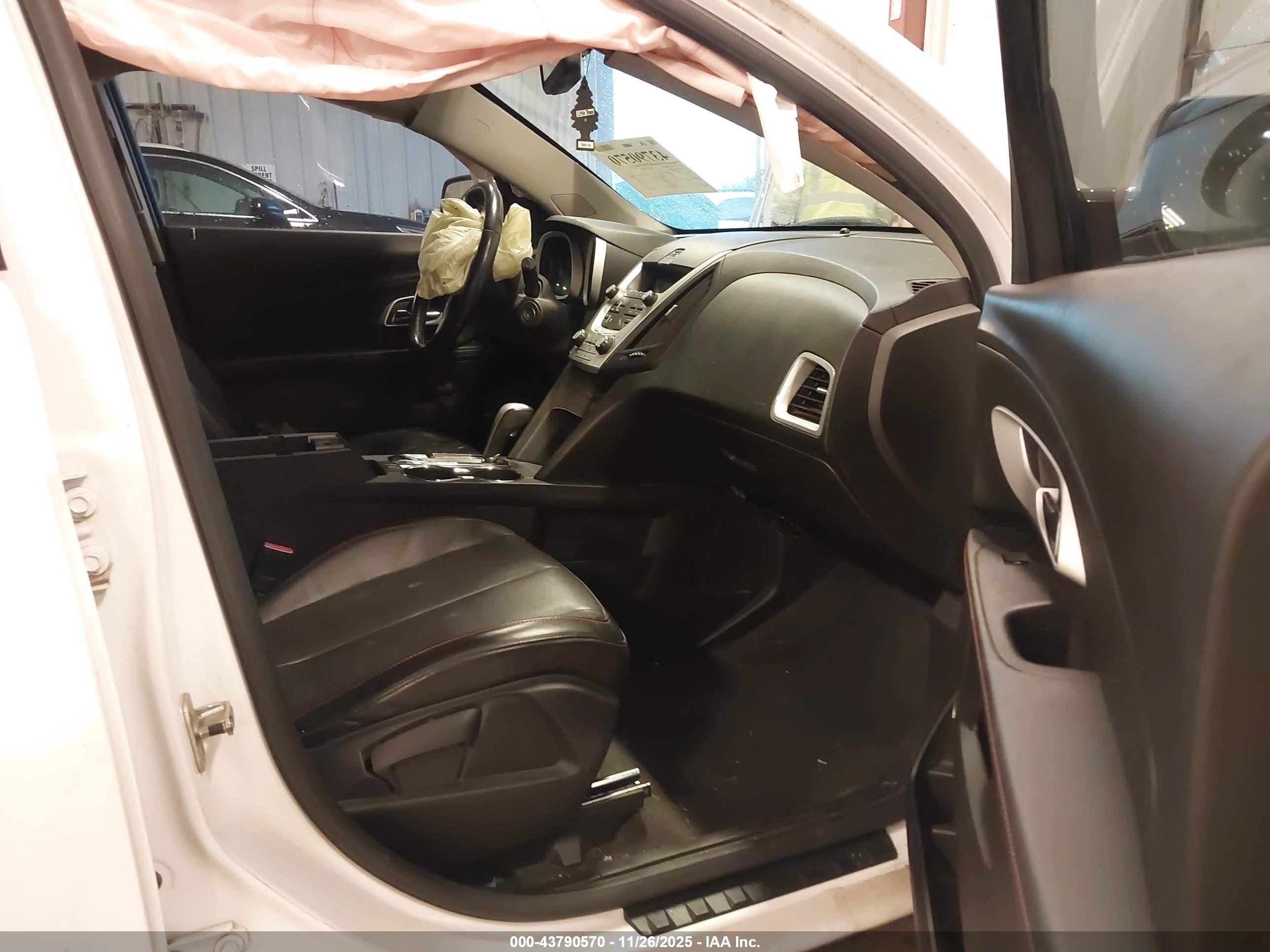CHEVROLET EQUINOX image 5