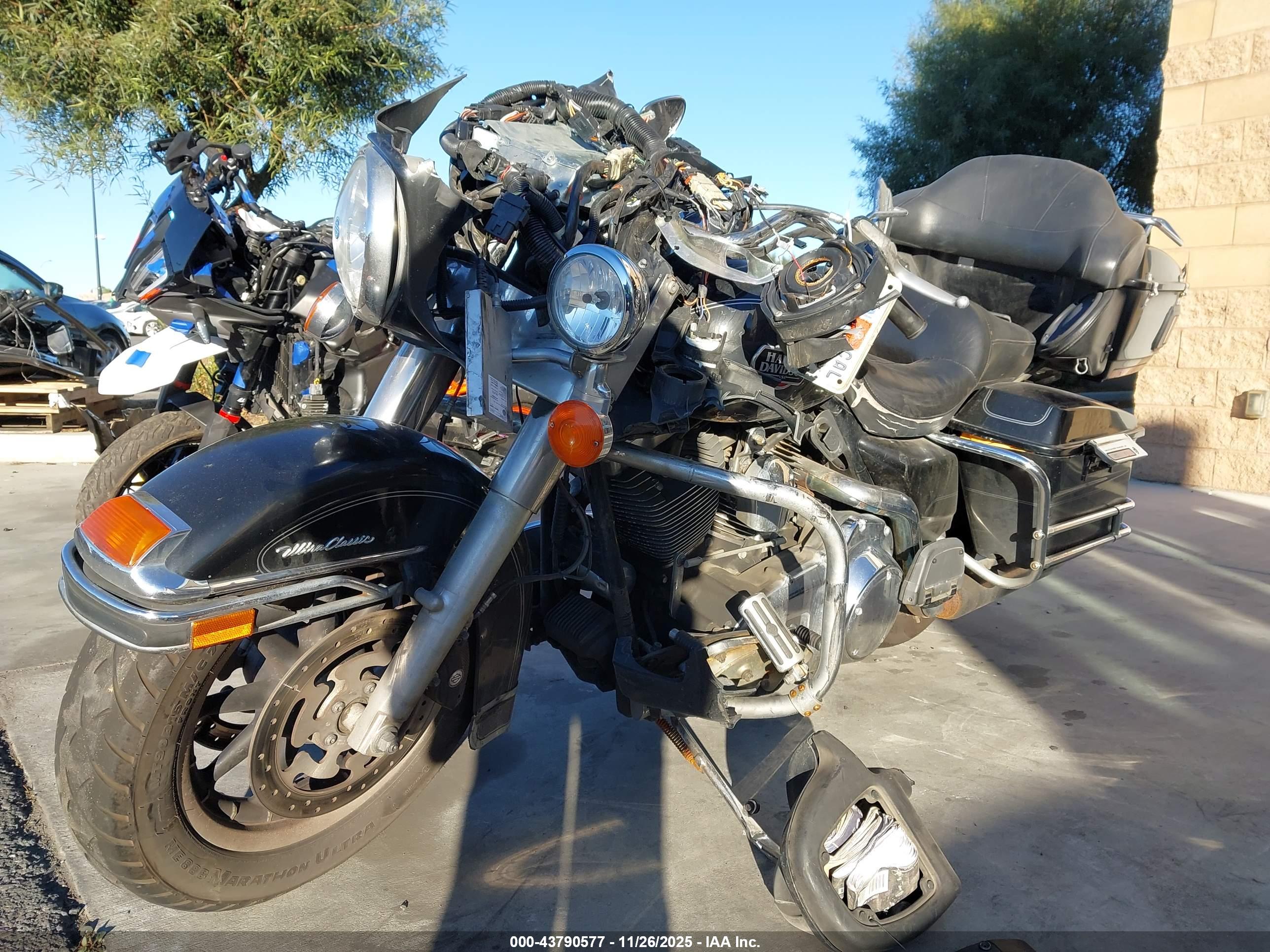HARLEY-DAVIDSON FLHTCUI image 2