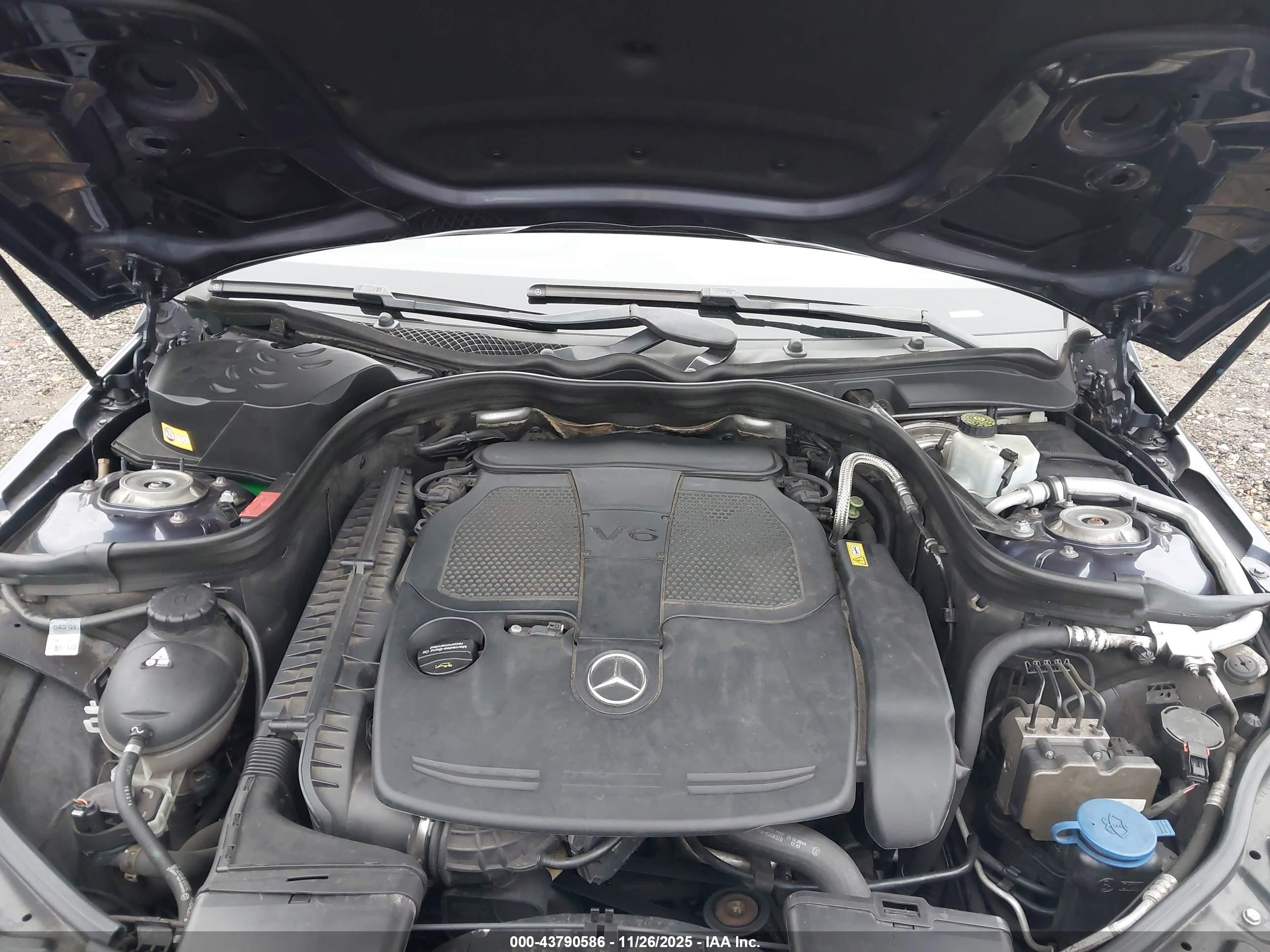 MERCEDES-BENZ E image 10