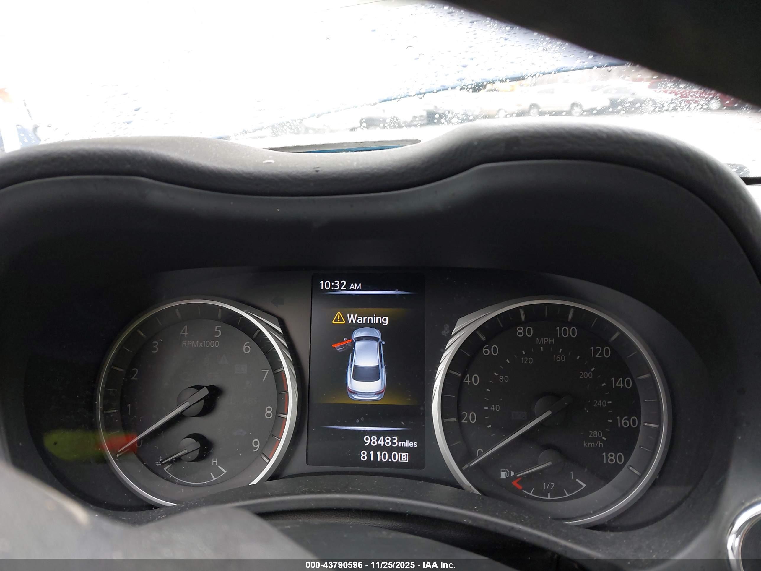 INFINITI Q50 image 7