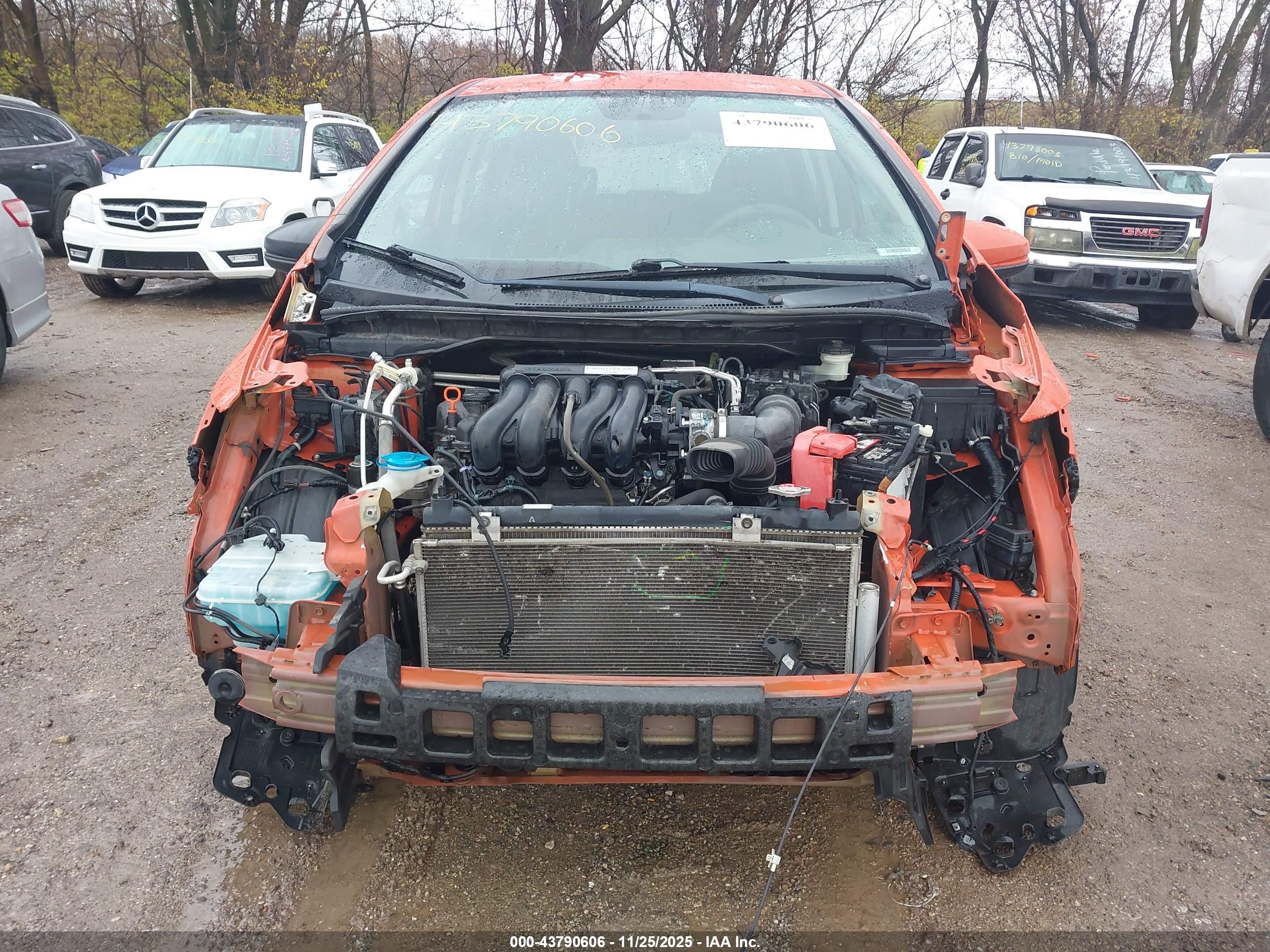 HONDA FIT image 6