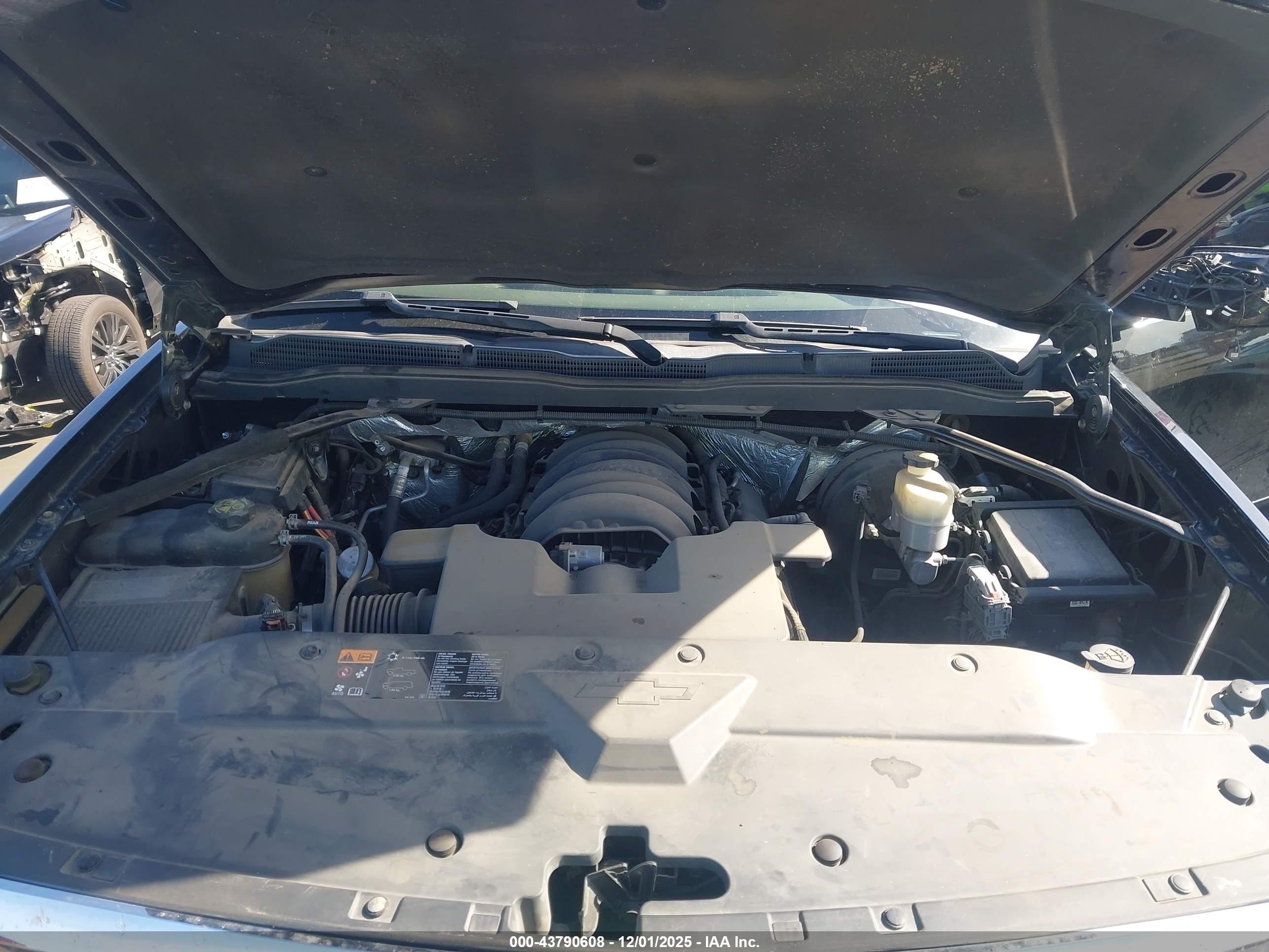 CHEVROLET SILVERADO image 10