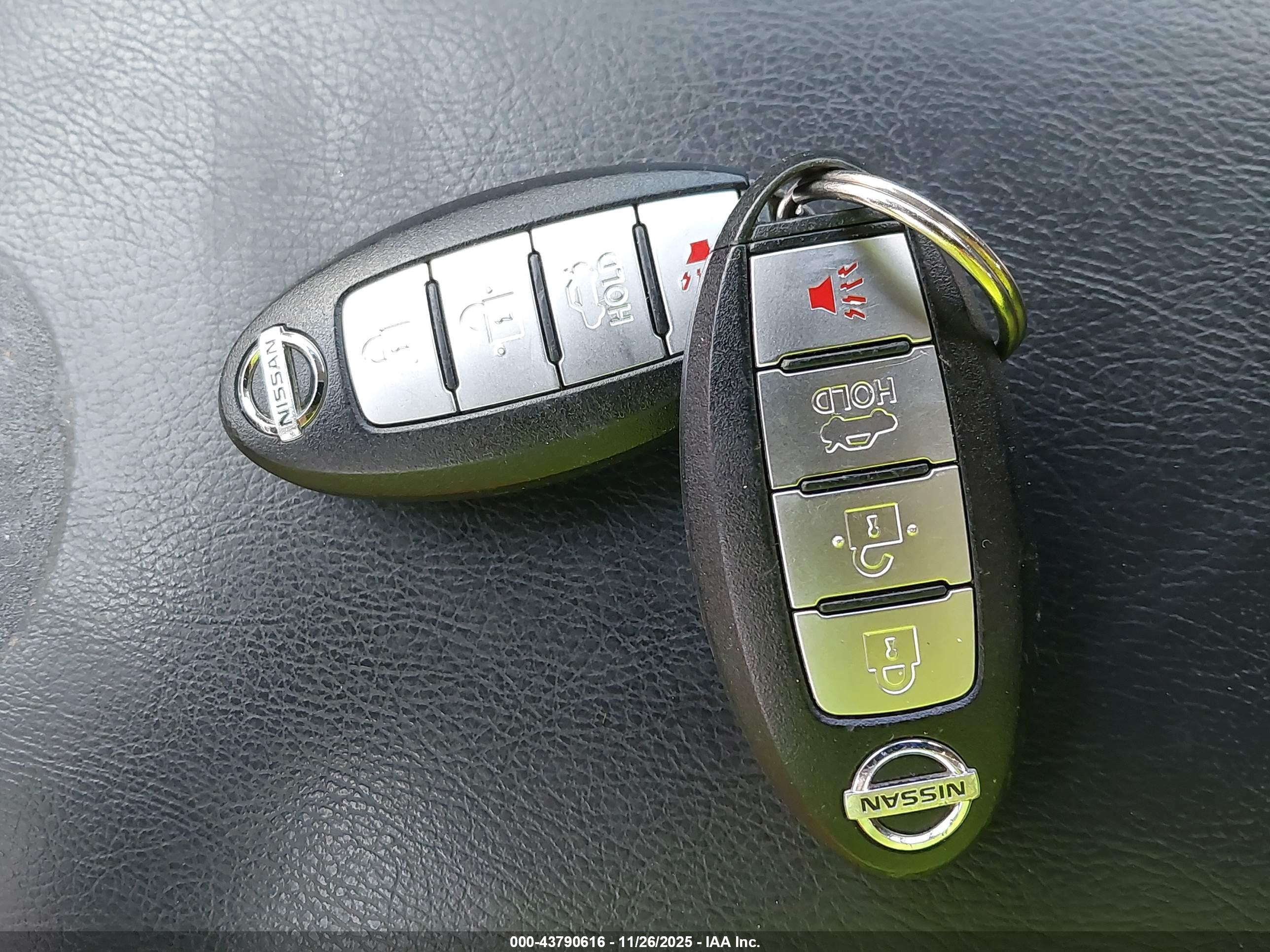 NISSAN ALTIMA image 11