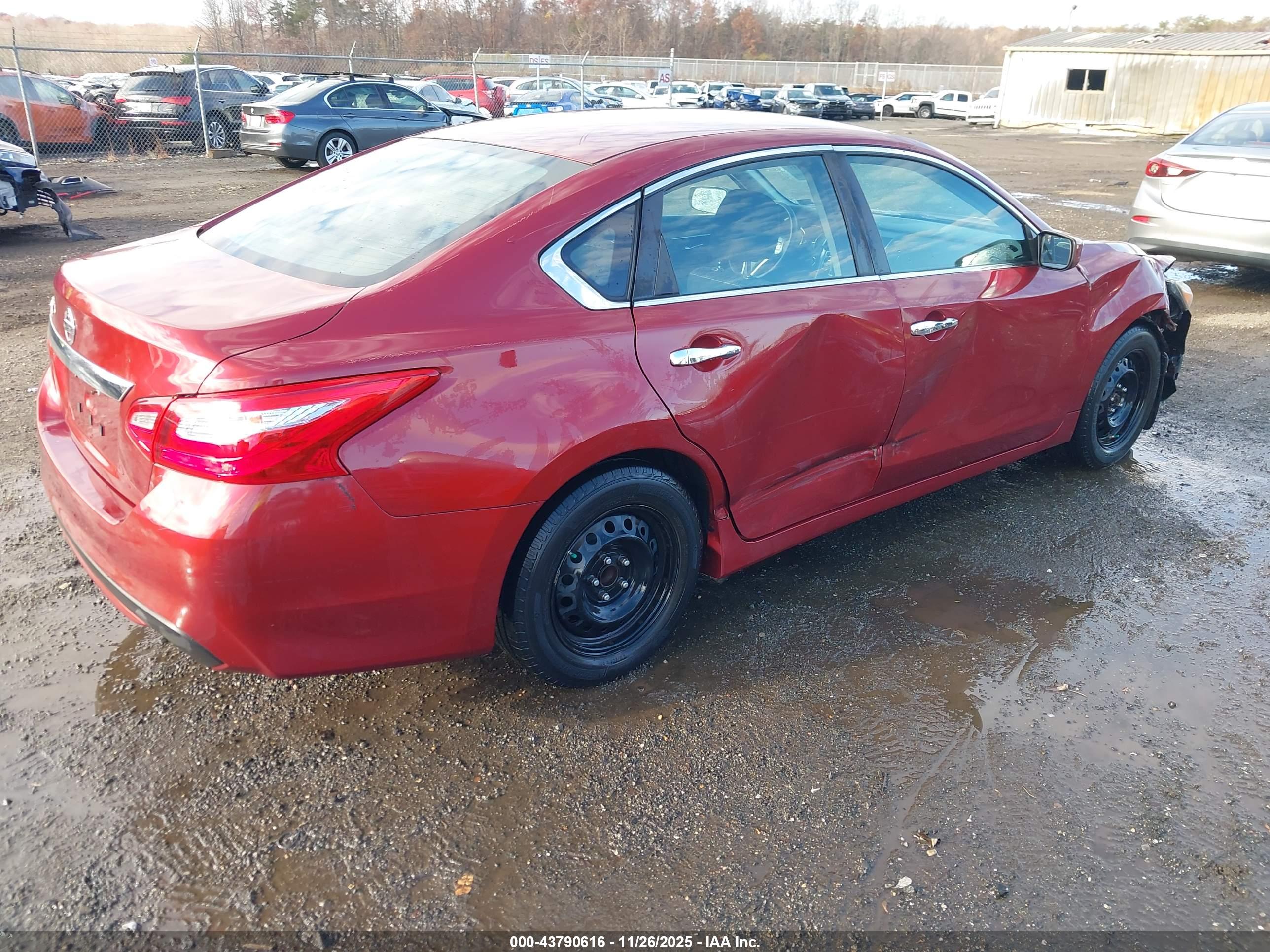NISSAN ALTIMA image 4