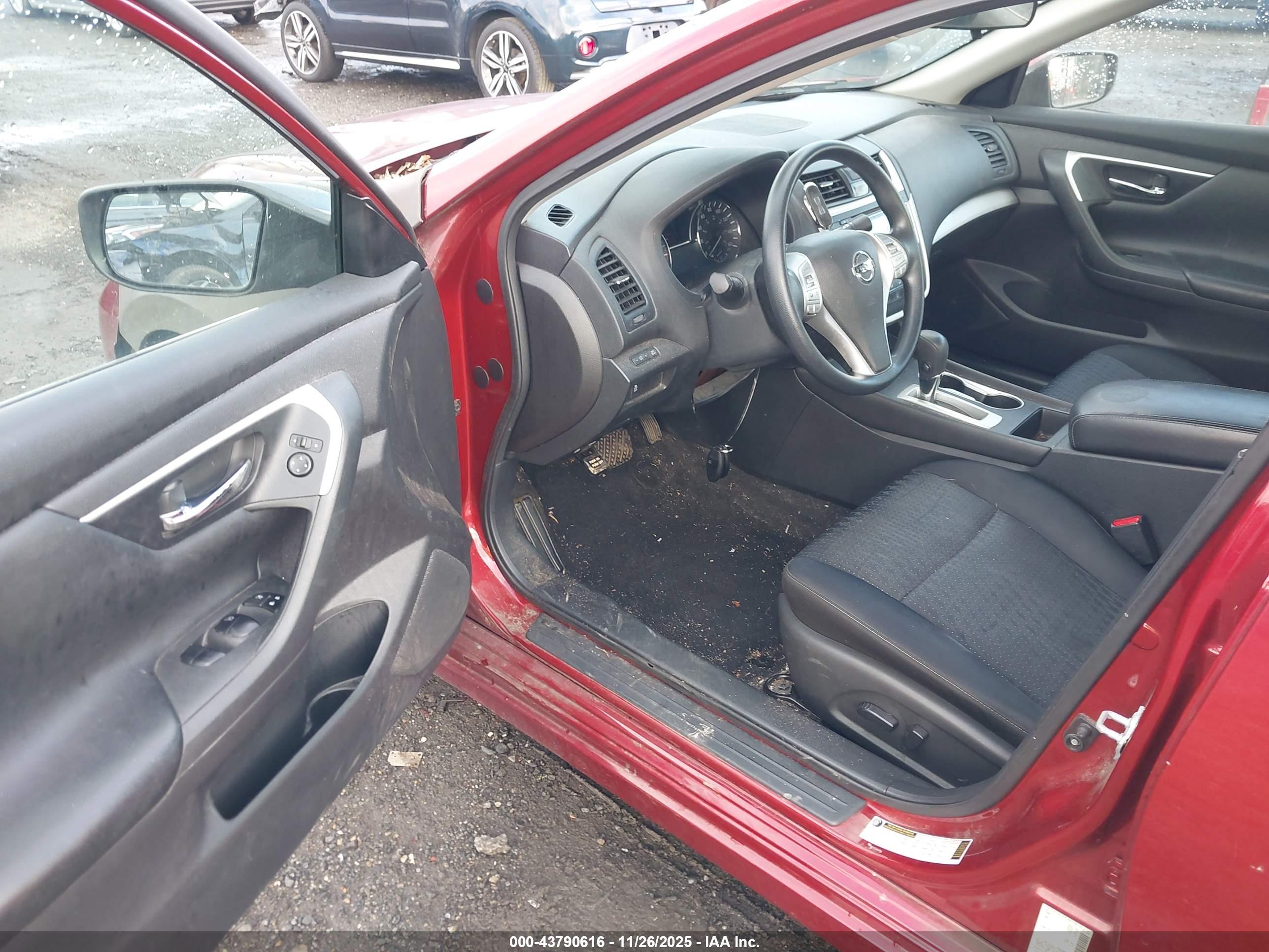 NISSAN ALTIMA image 5