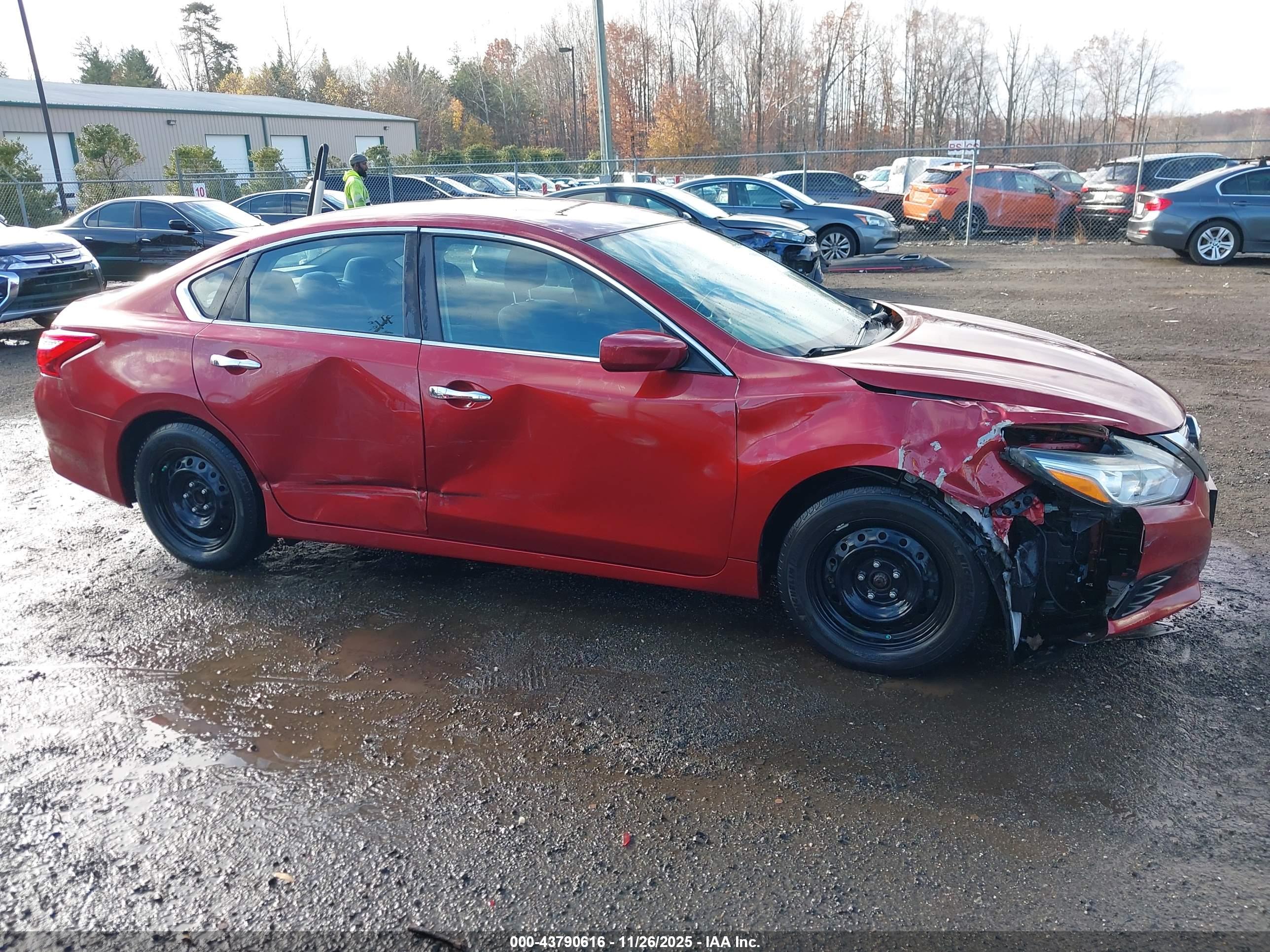 NISSAN ALTIMA image 6