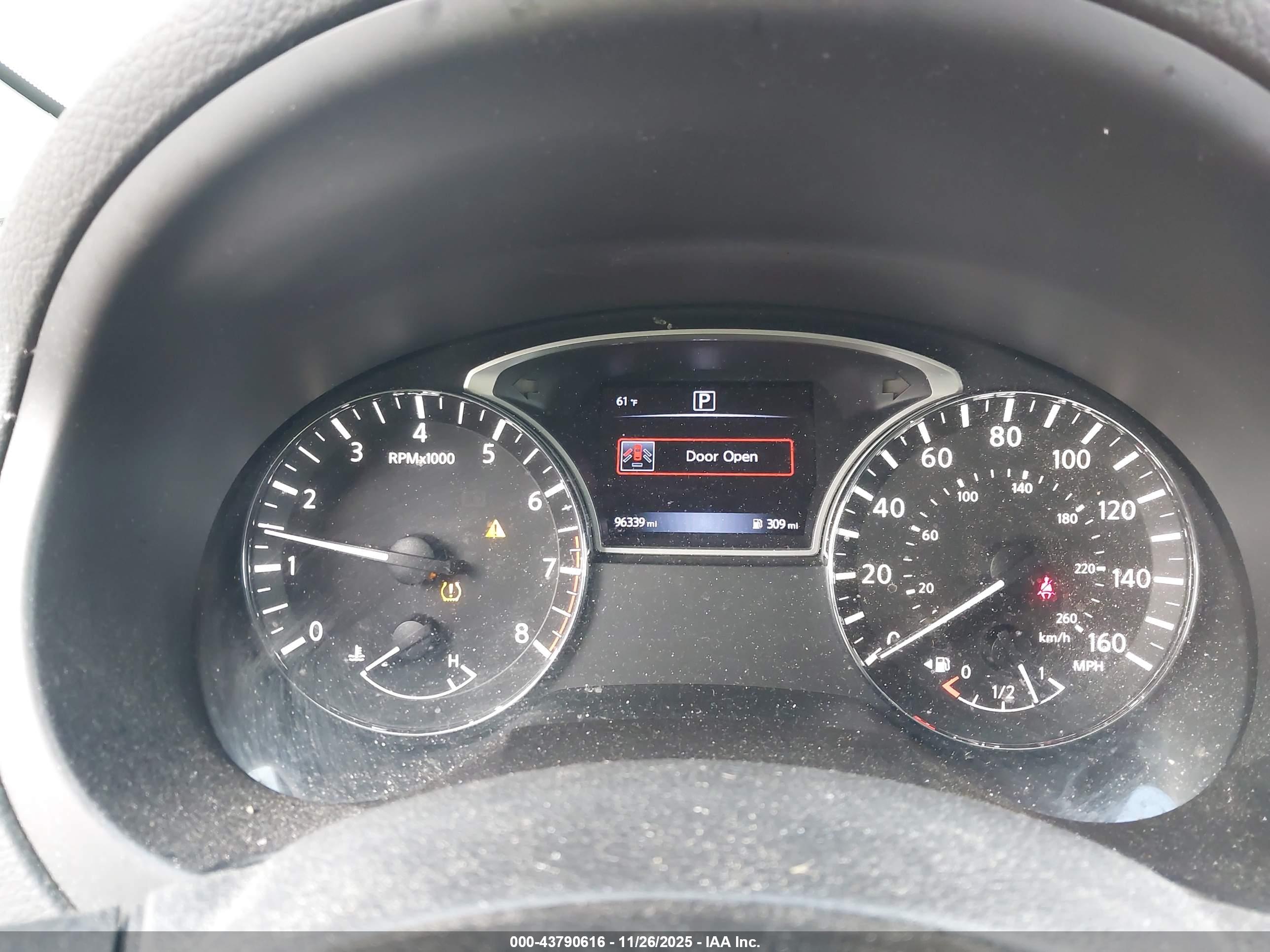 NISSAN ALTIMA image 7