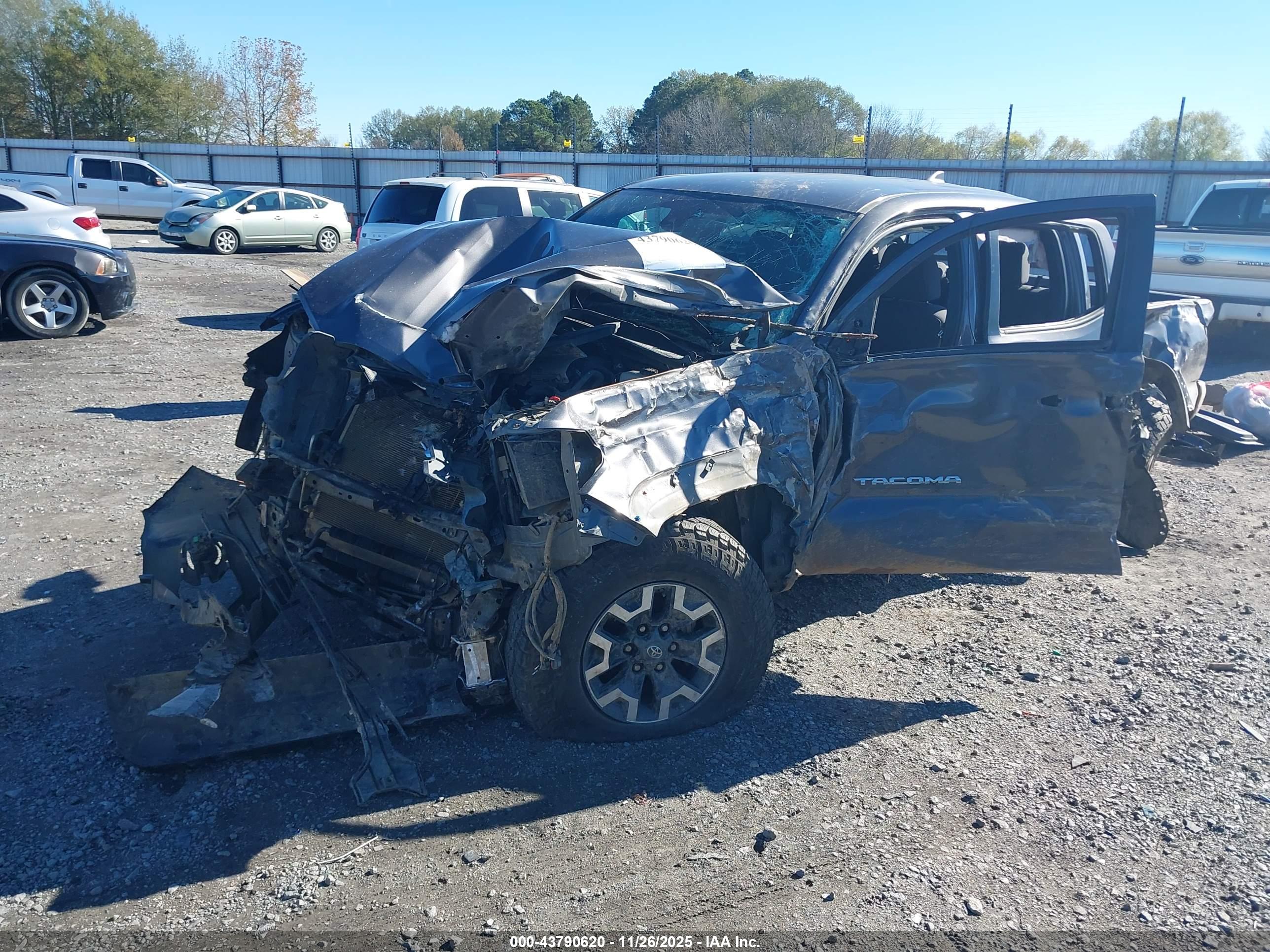 TOYOTA TACOMA image 2
