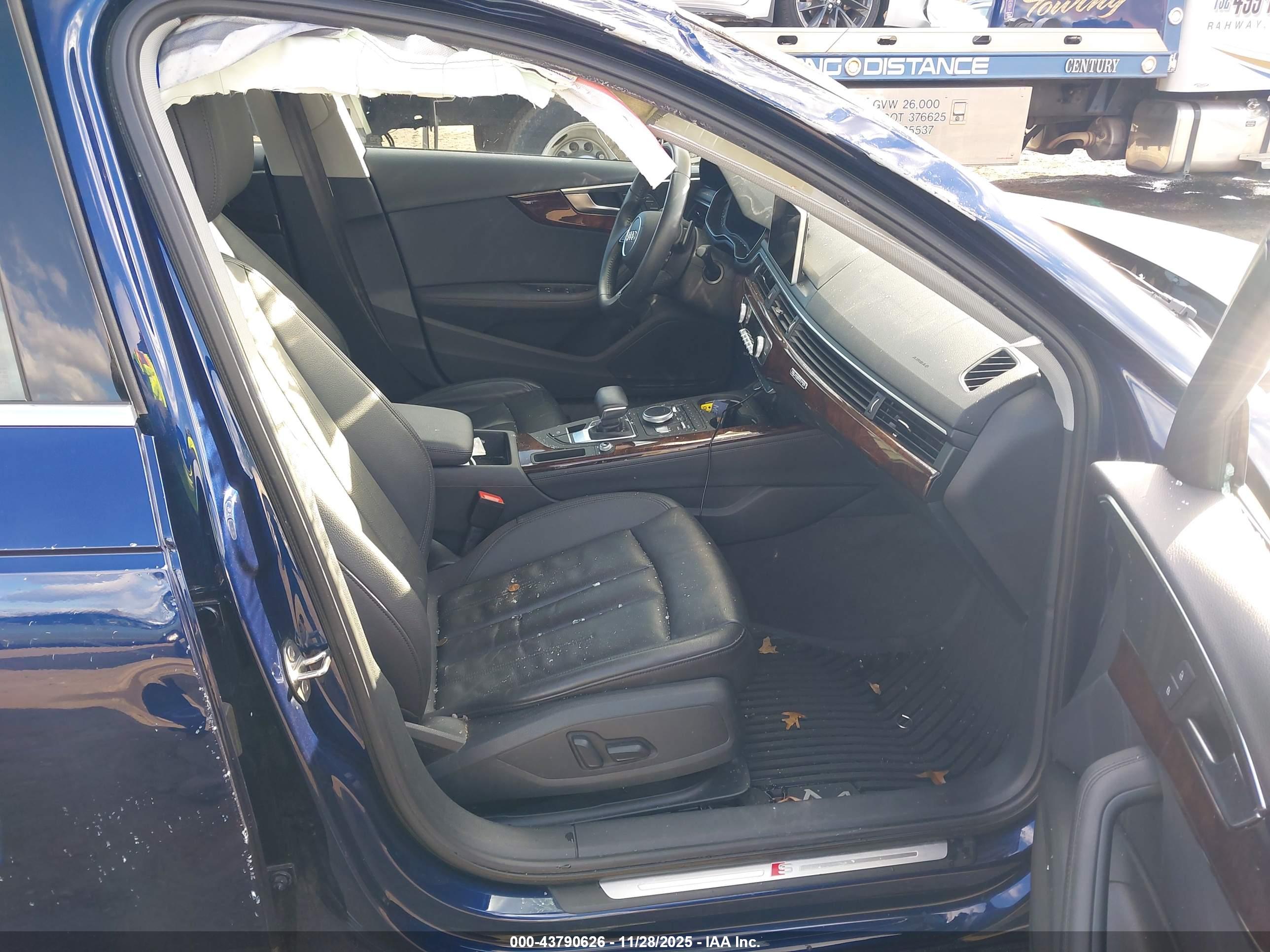 AUDI A4 image 5