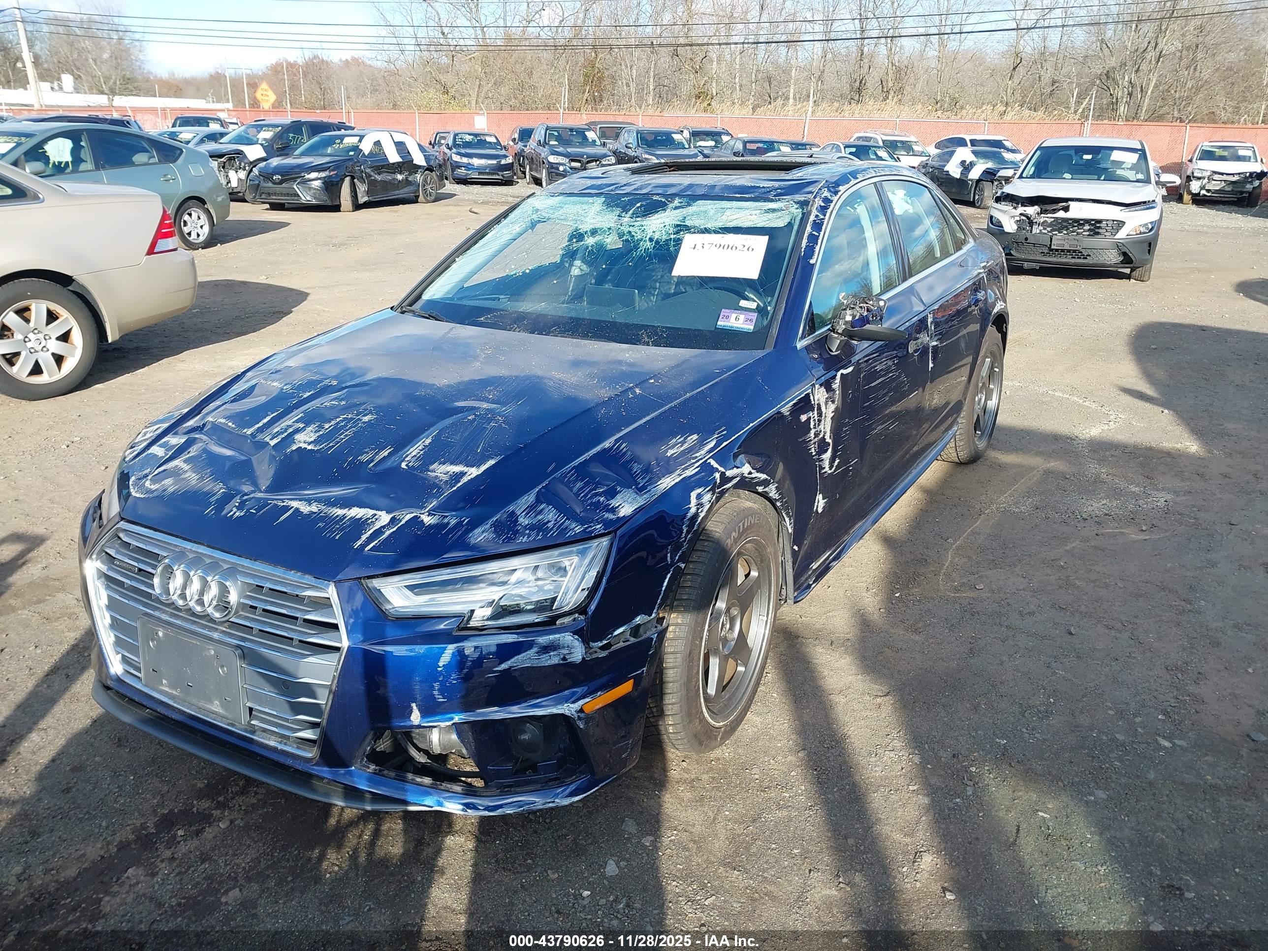 AUDI A4 image 6