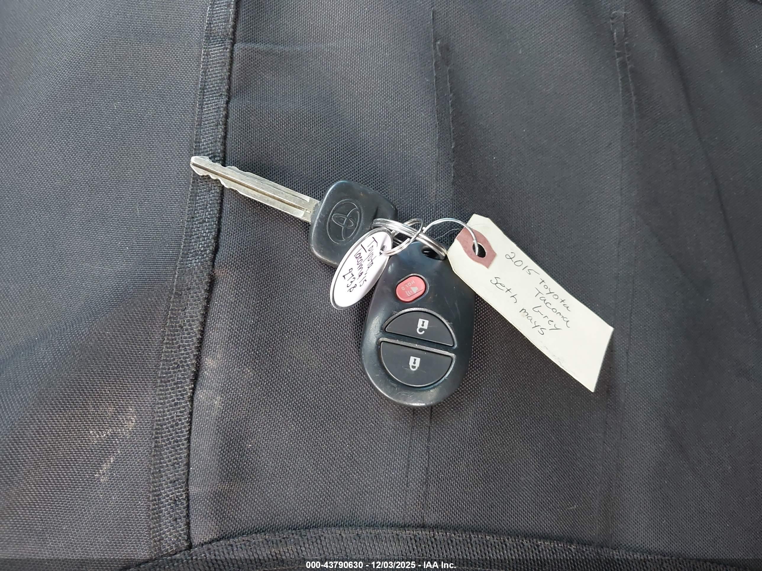 TOYOTA TACOMA image 11