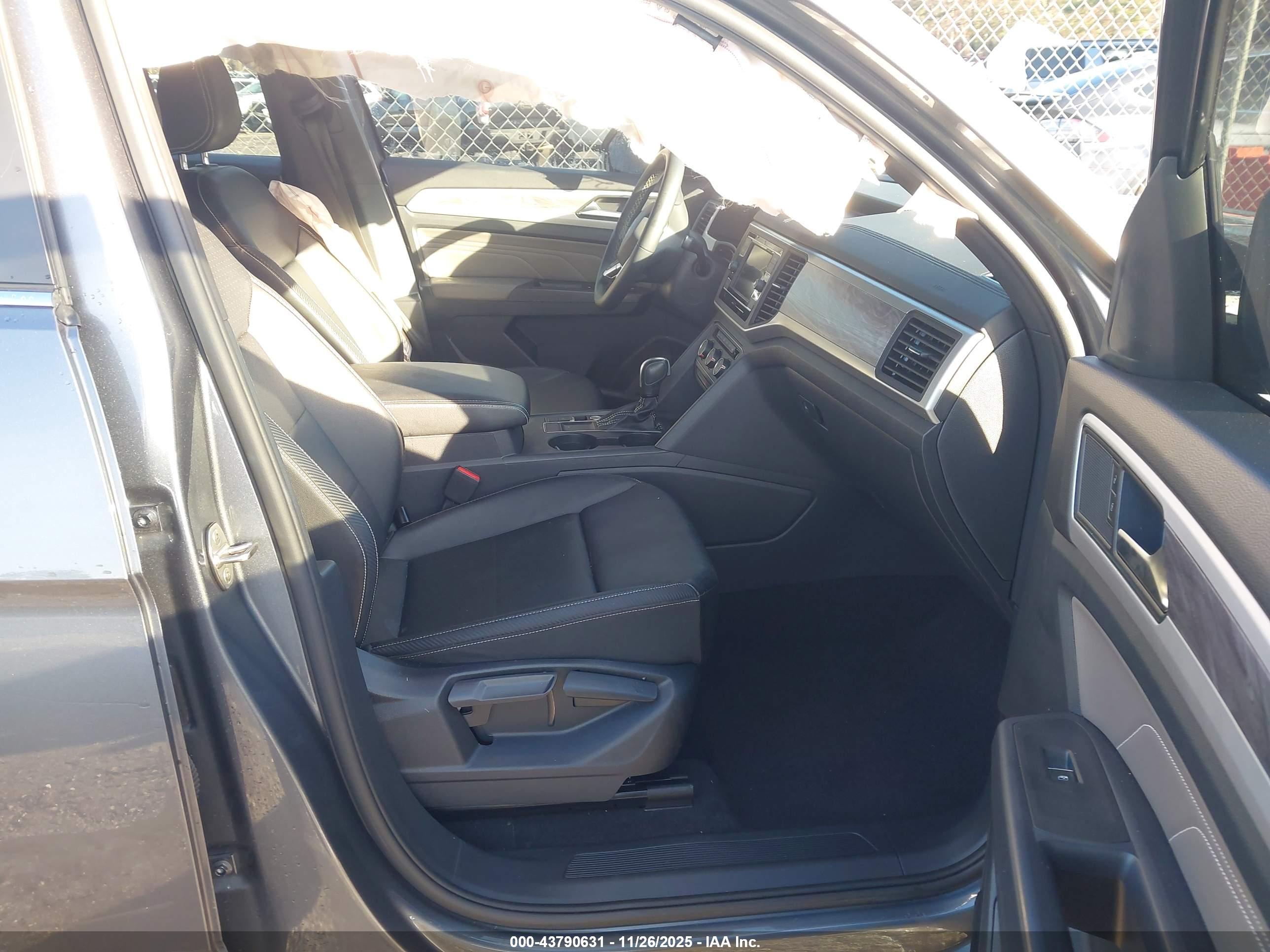 VOLKSWAGEN ATLAS image 5