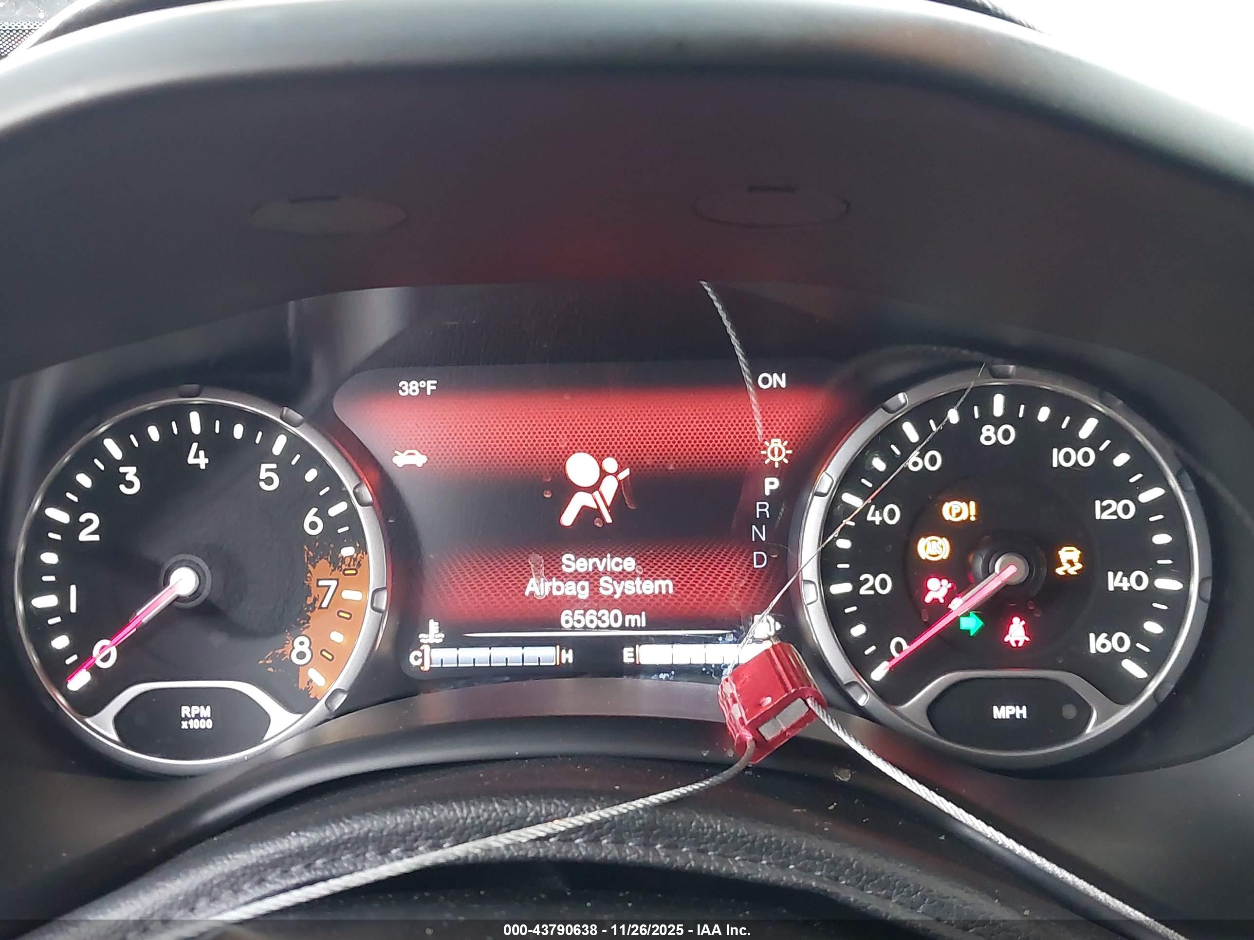 JEEP RENEGADE image 7