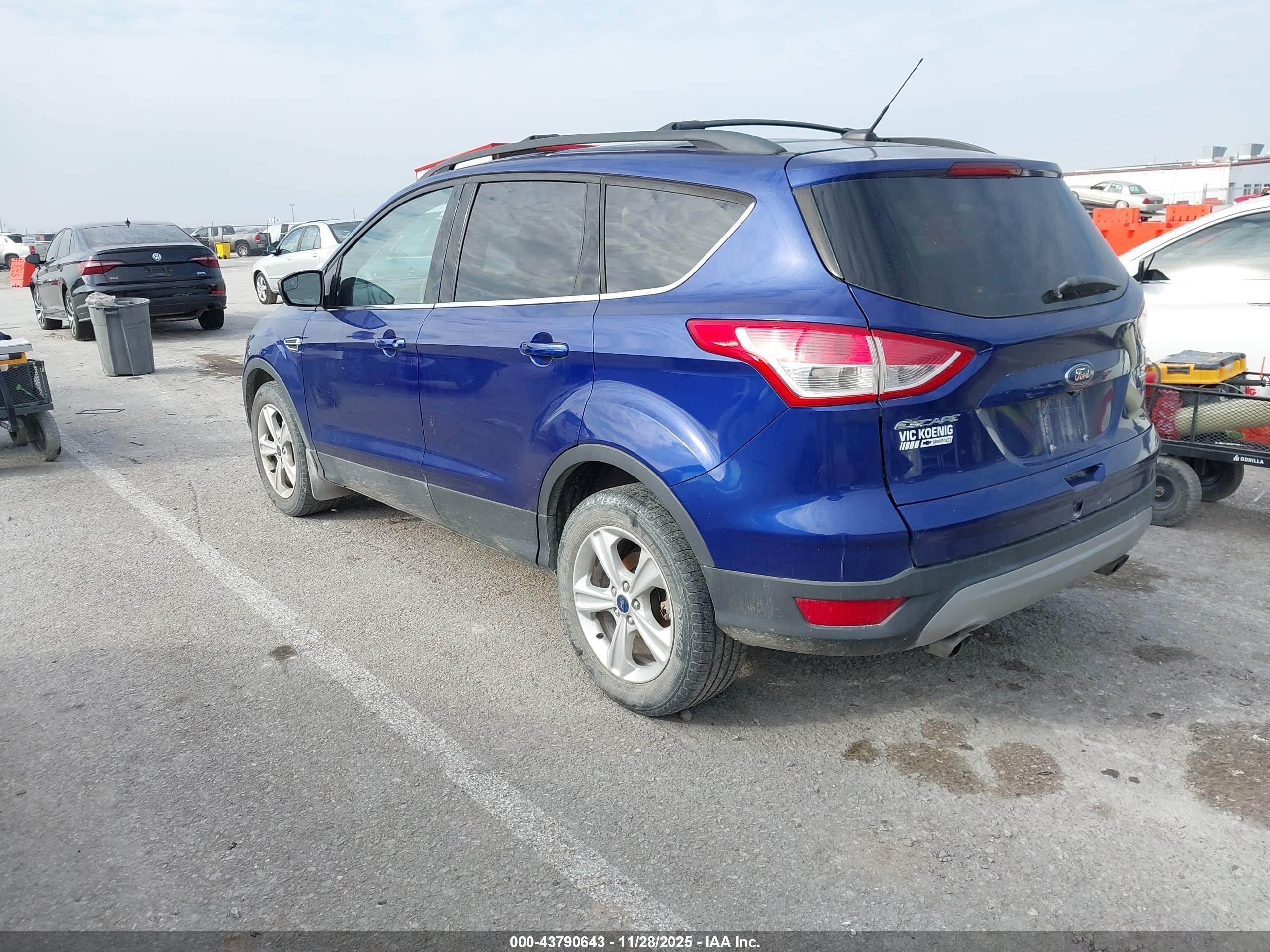 FORD ESCAPE image 3