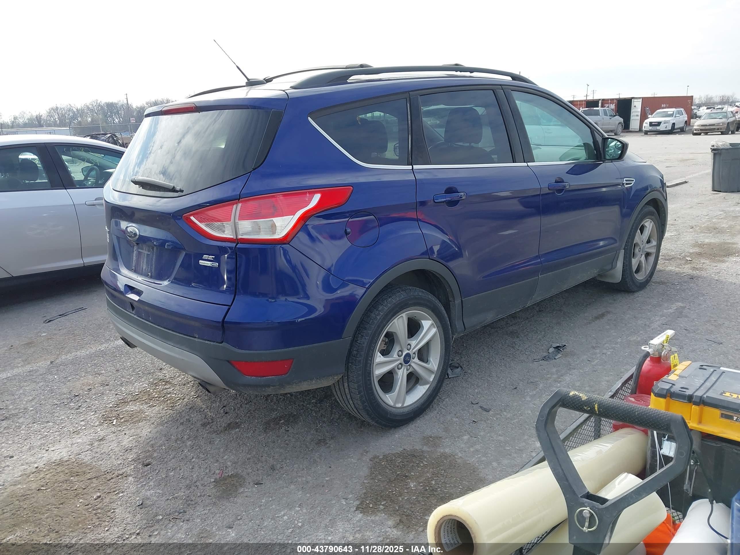 FORD ESCAPE image 4
