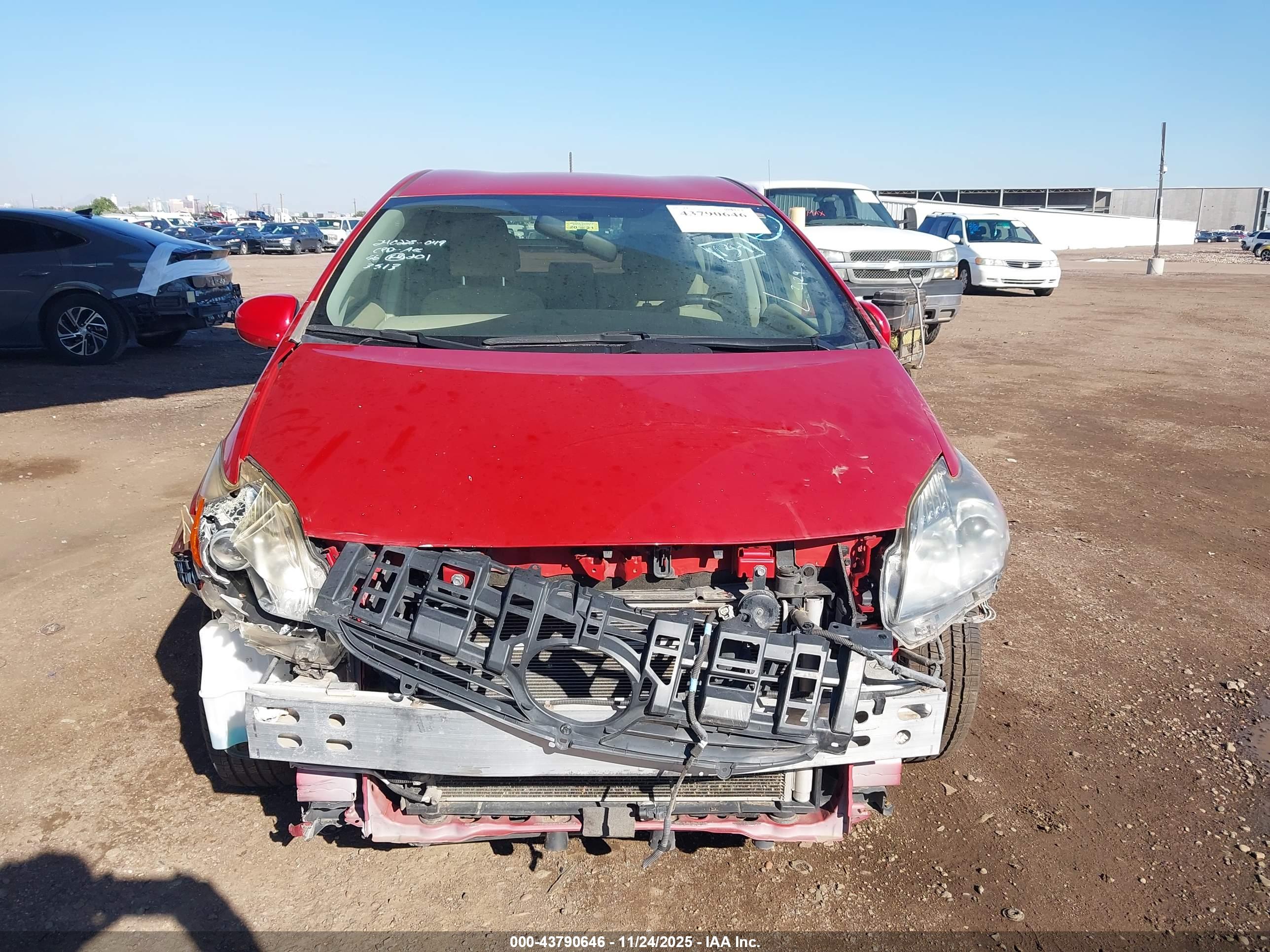 TOYOTA PRIUS image 6
