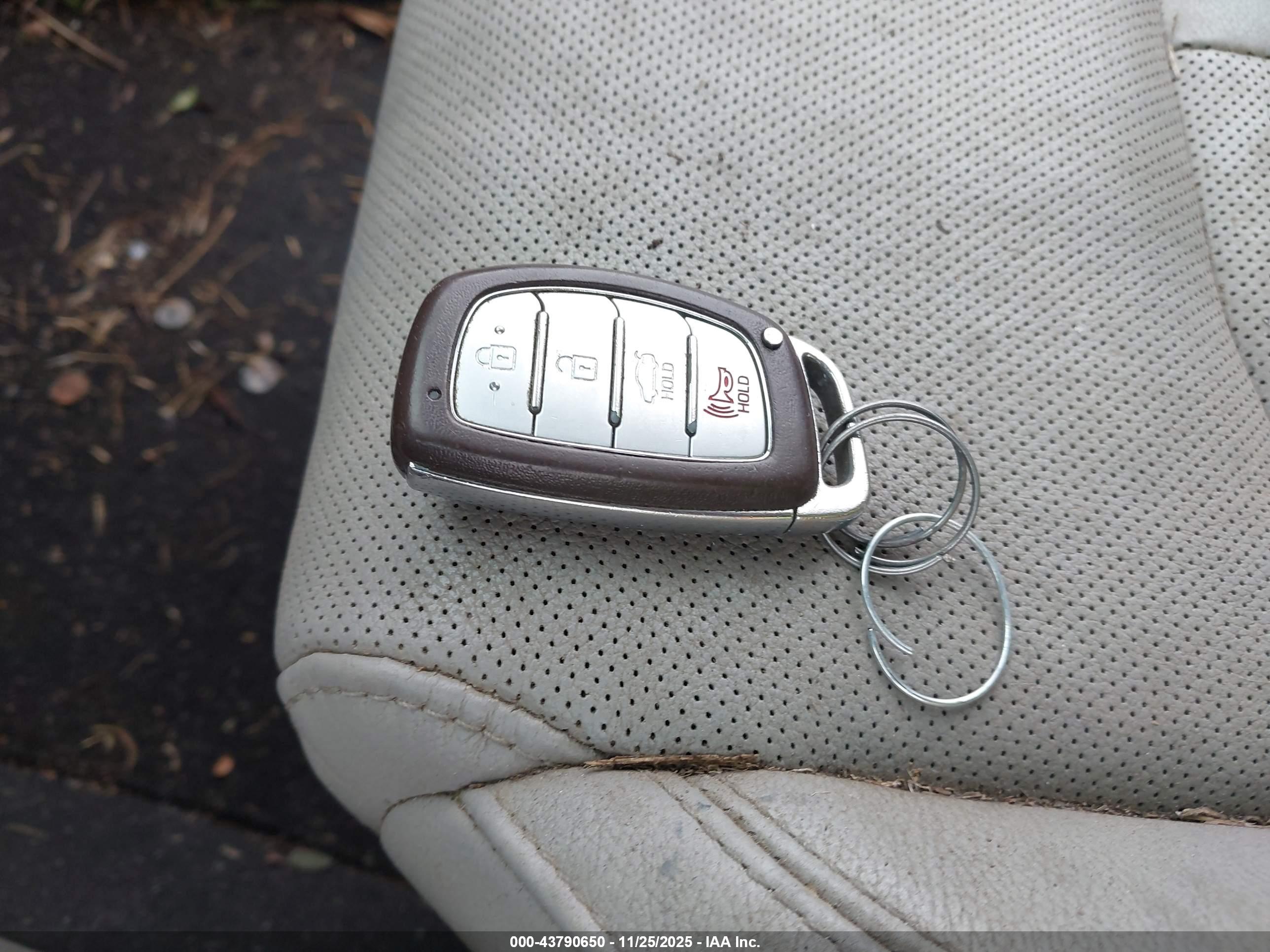 HYUNDAI SONATA image 11
