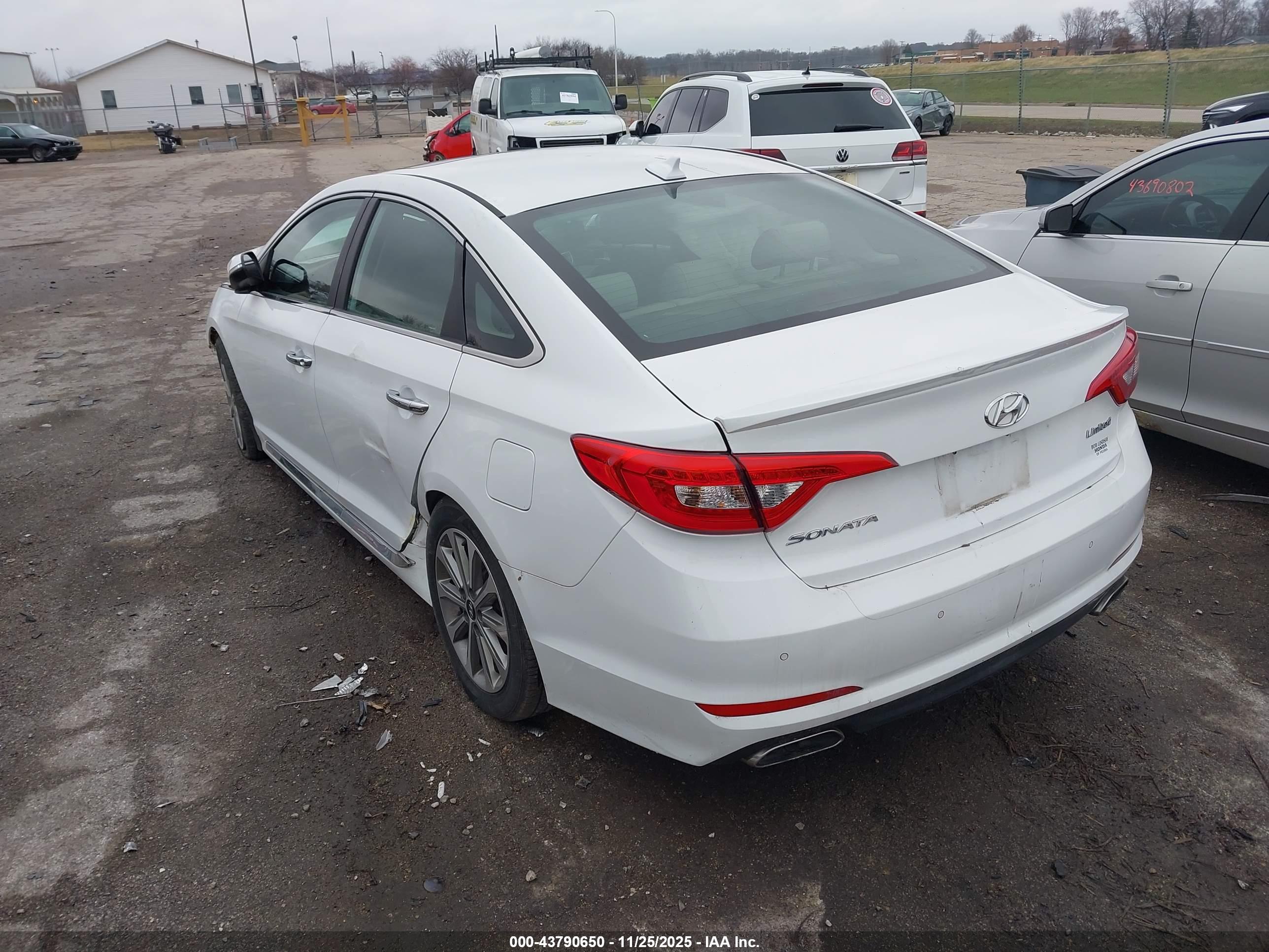 HYUNDAI SONATA image 3