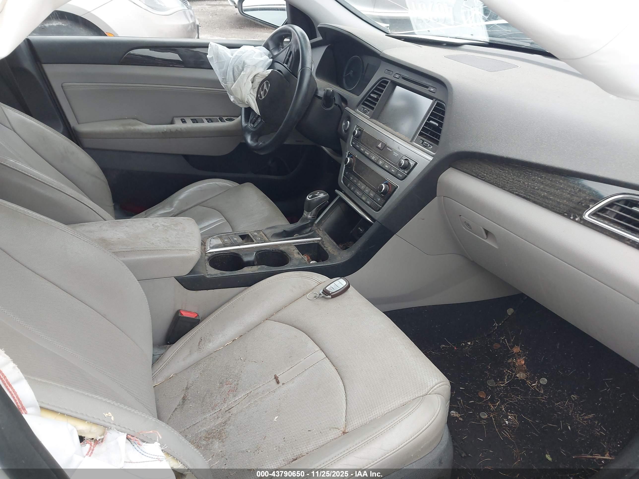 HYUNDAI SONATA image 5