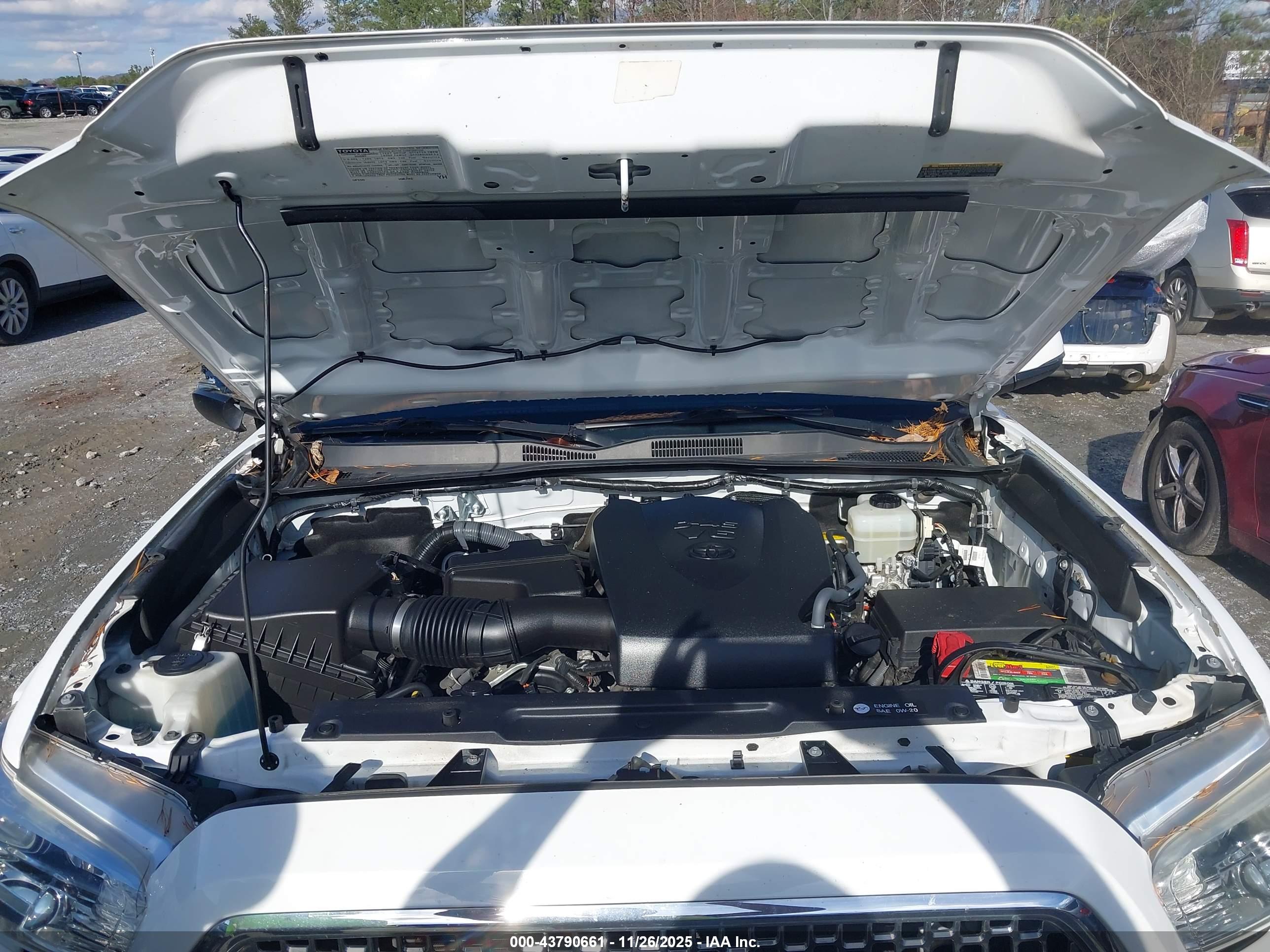 TOYOTA TACOMA image 10