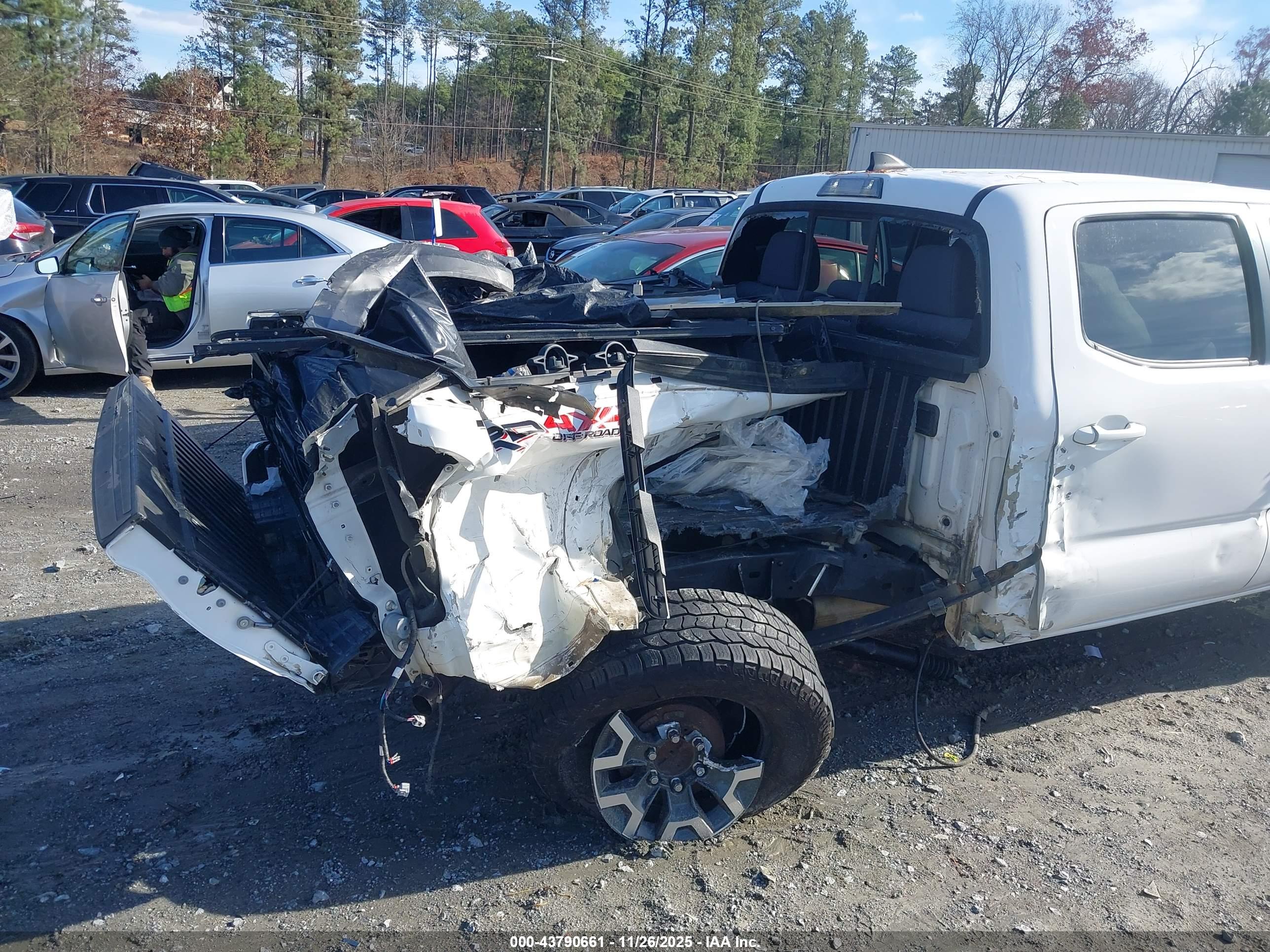 TOYOTA TACOMA image 6
