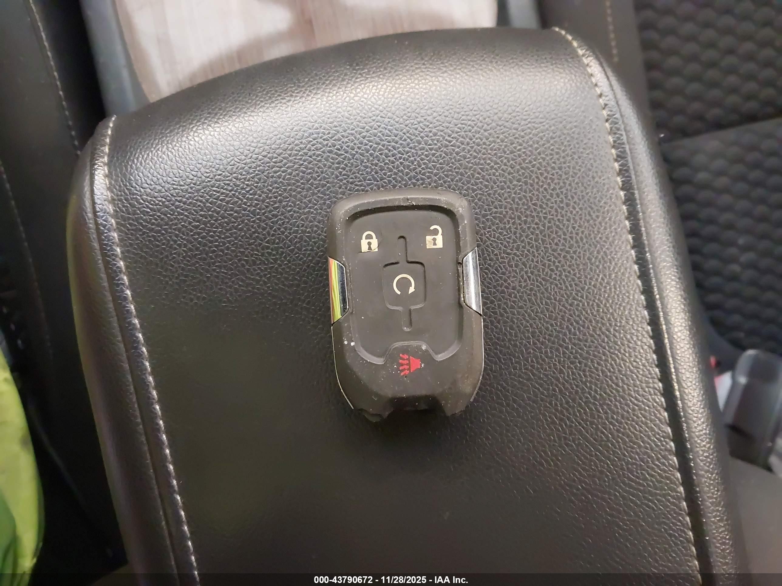 GMC ACADIA image 11