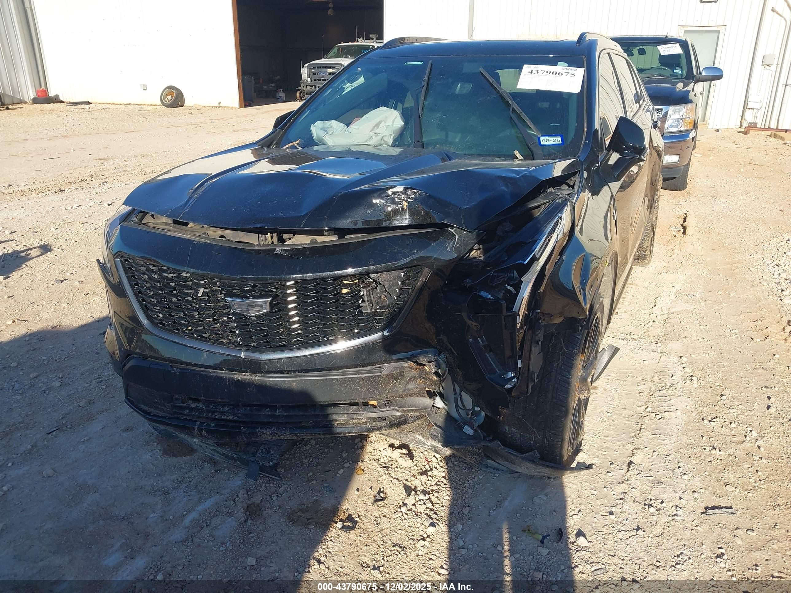 CADILLAC XT4 image 6