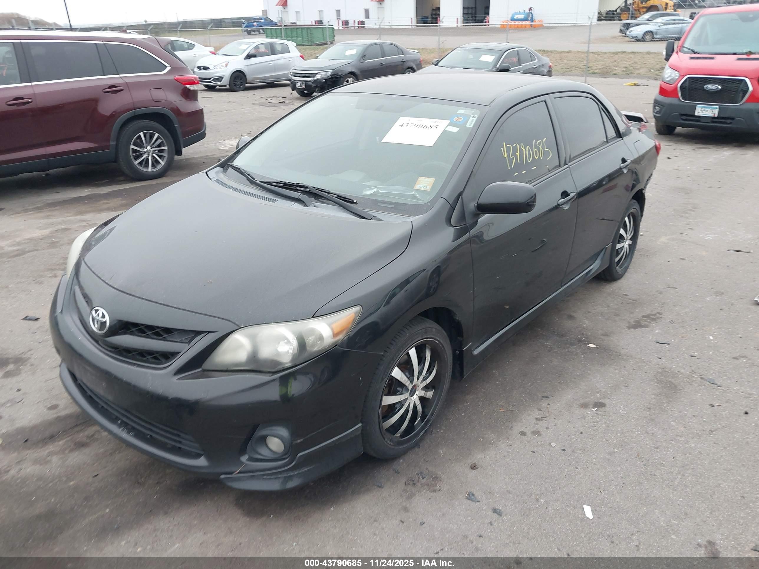 TOYOTA COROLLA image 2