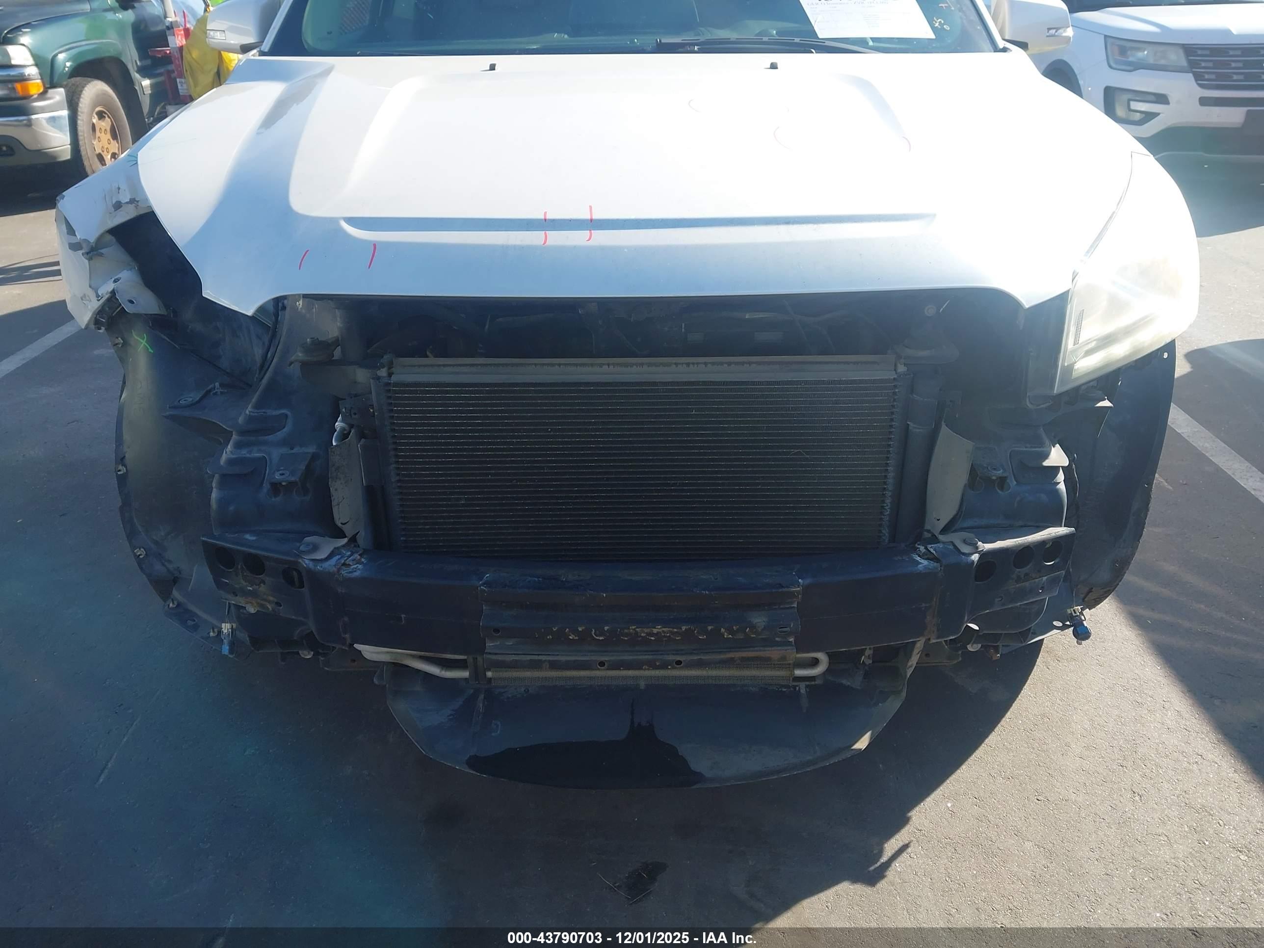 GMC ACADIA image 6