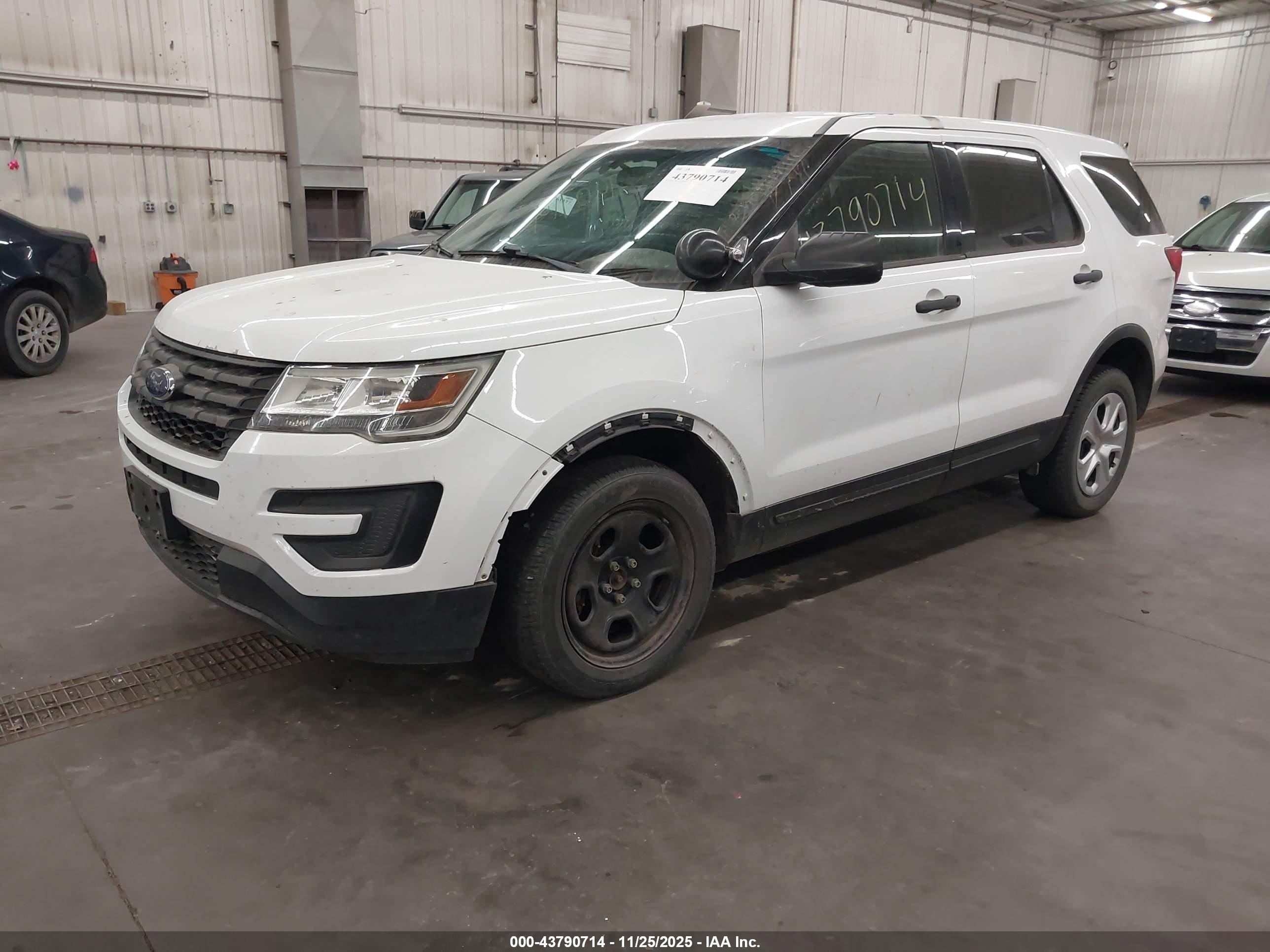FORD UTILITY image 2