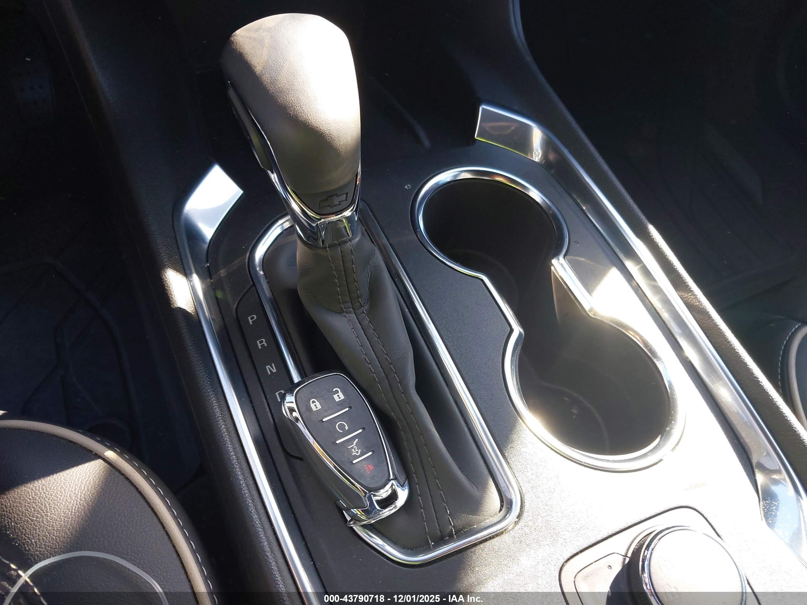 CHEVROLET TRAVERSE image 11